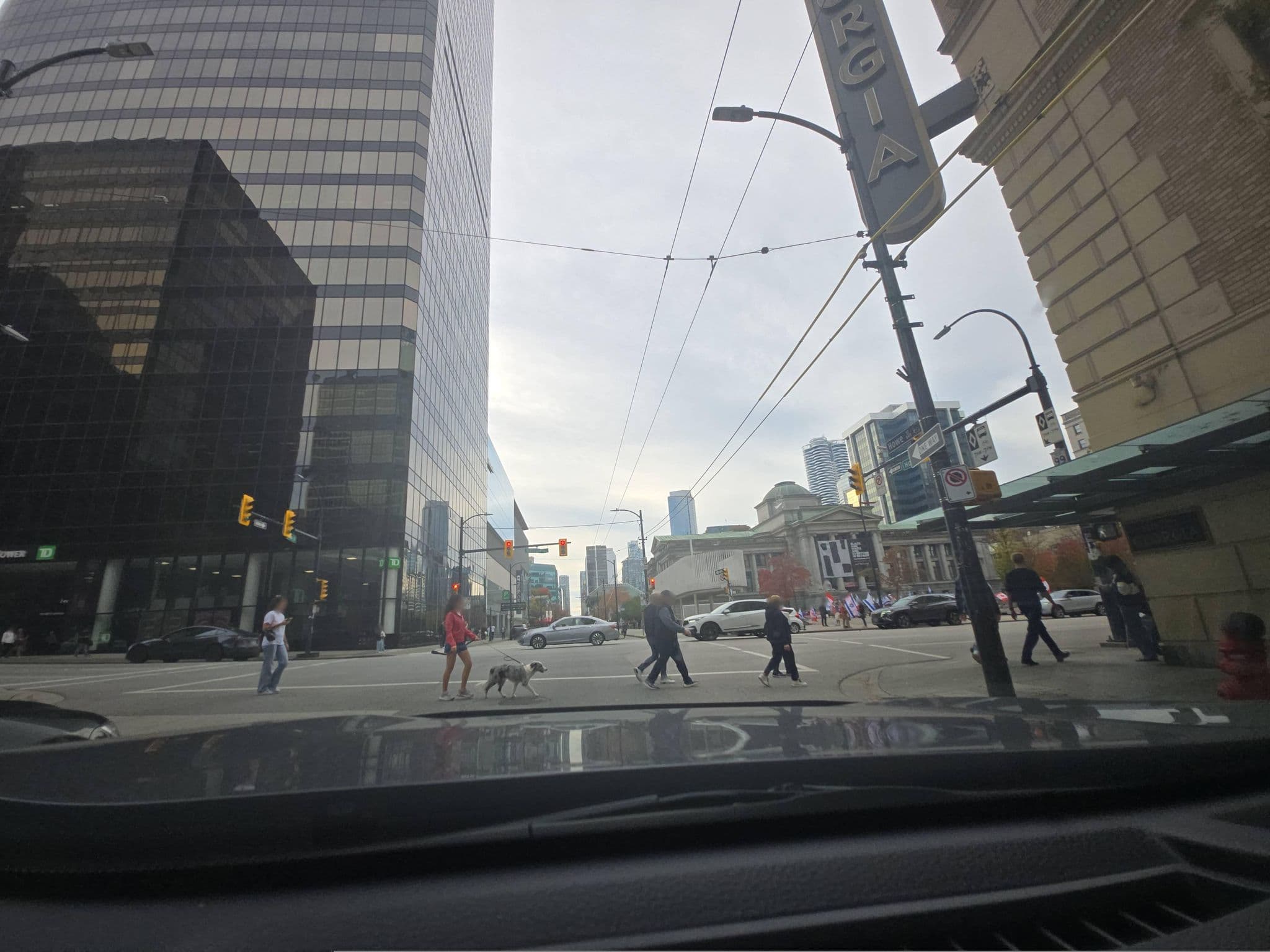 Street view near Four Seasons Hotel Vancouver, Downtown Vancouver — © ashkonm (CC BY-SA · Mapillary)