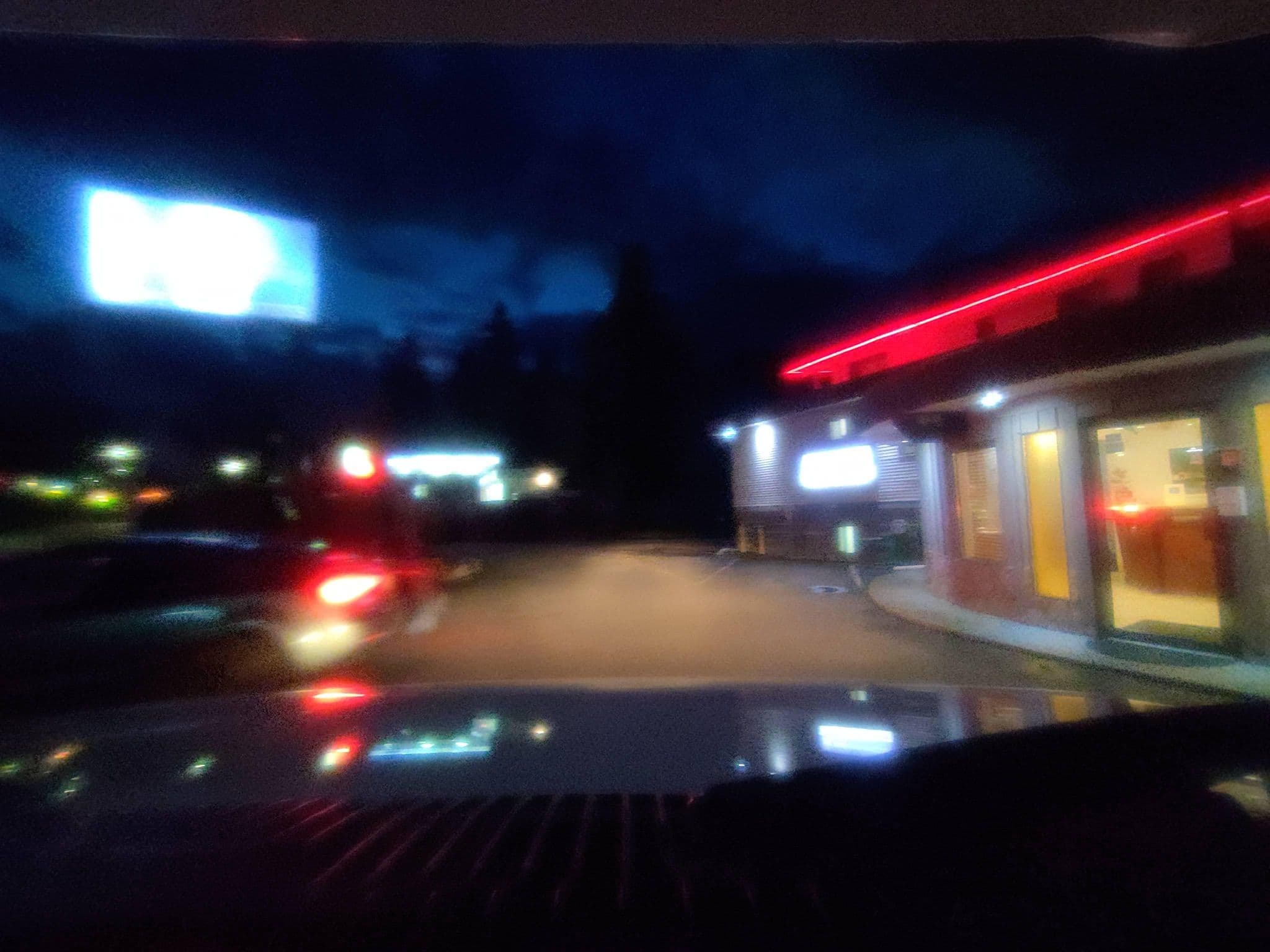 Street view near Canadas Best Value Inn Hope, Hope — © kibour (CC BY-SA · Mapillary)