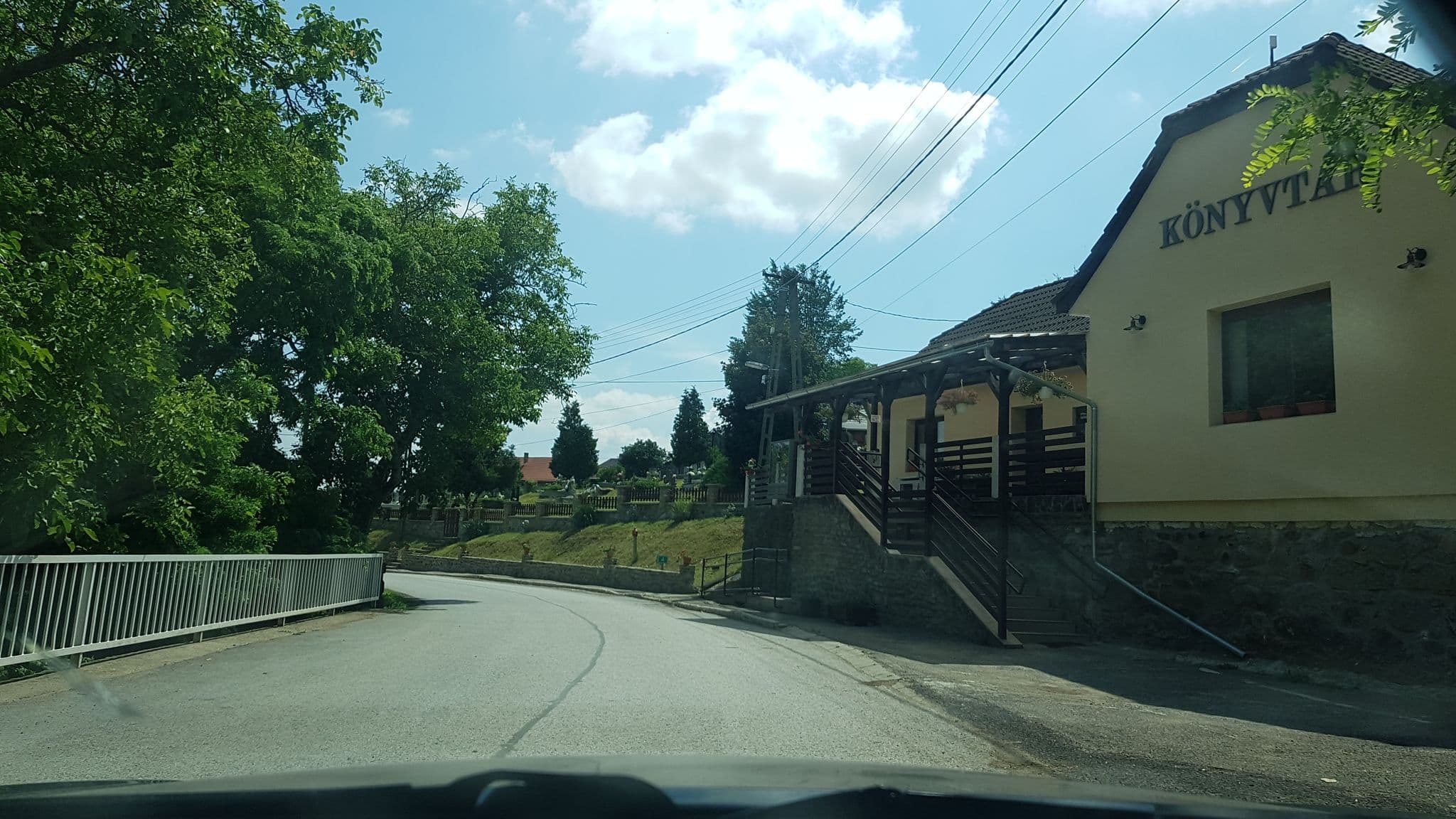 Street view near Öreg Bence turistaház, Gönc — © kojszagergo (CC BY-SA · Mapillary)