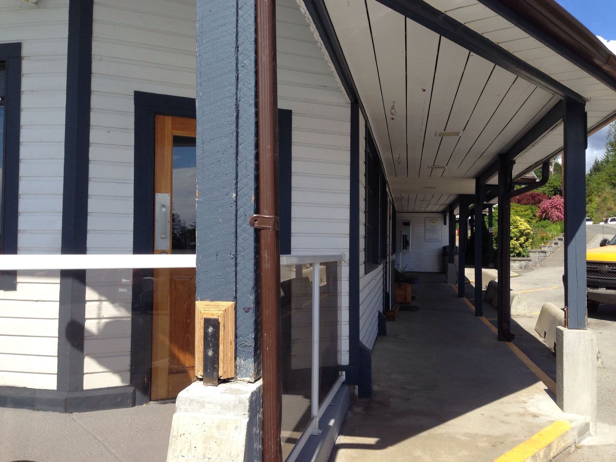 Street view near Historic Lund Hotel, Powell River — © chill (CC BY-SA · Mapillary)