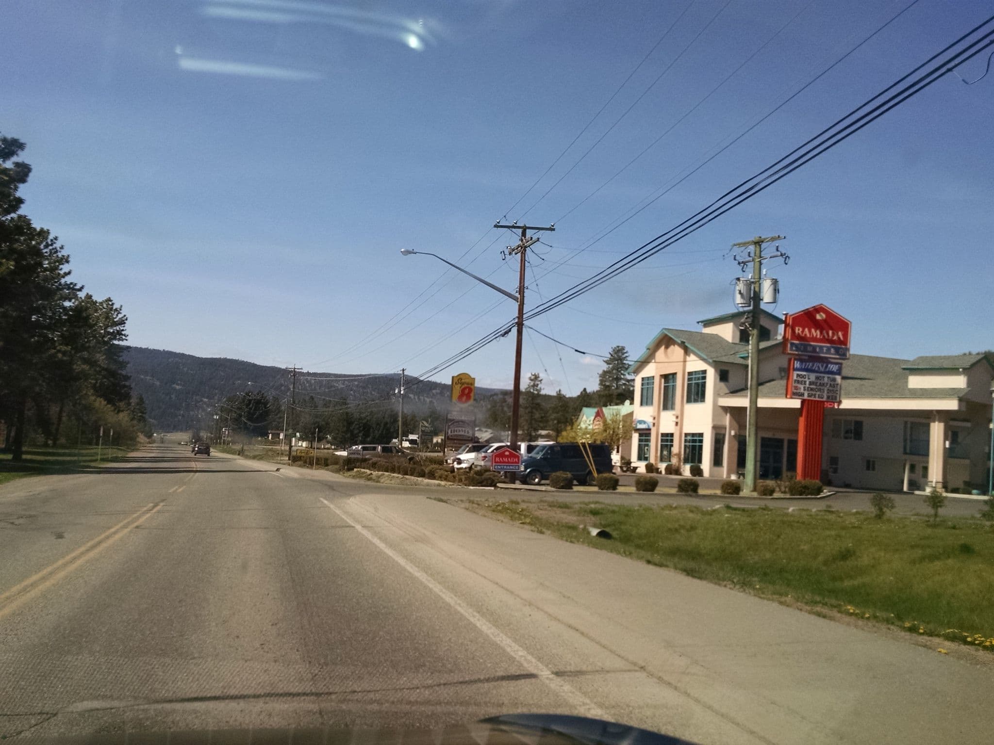 Street view near Merritt Motor Inn, Merritt — © daemonkity (CC BY-SA · Mapillary)
