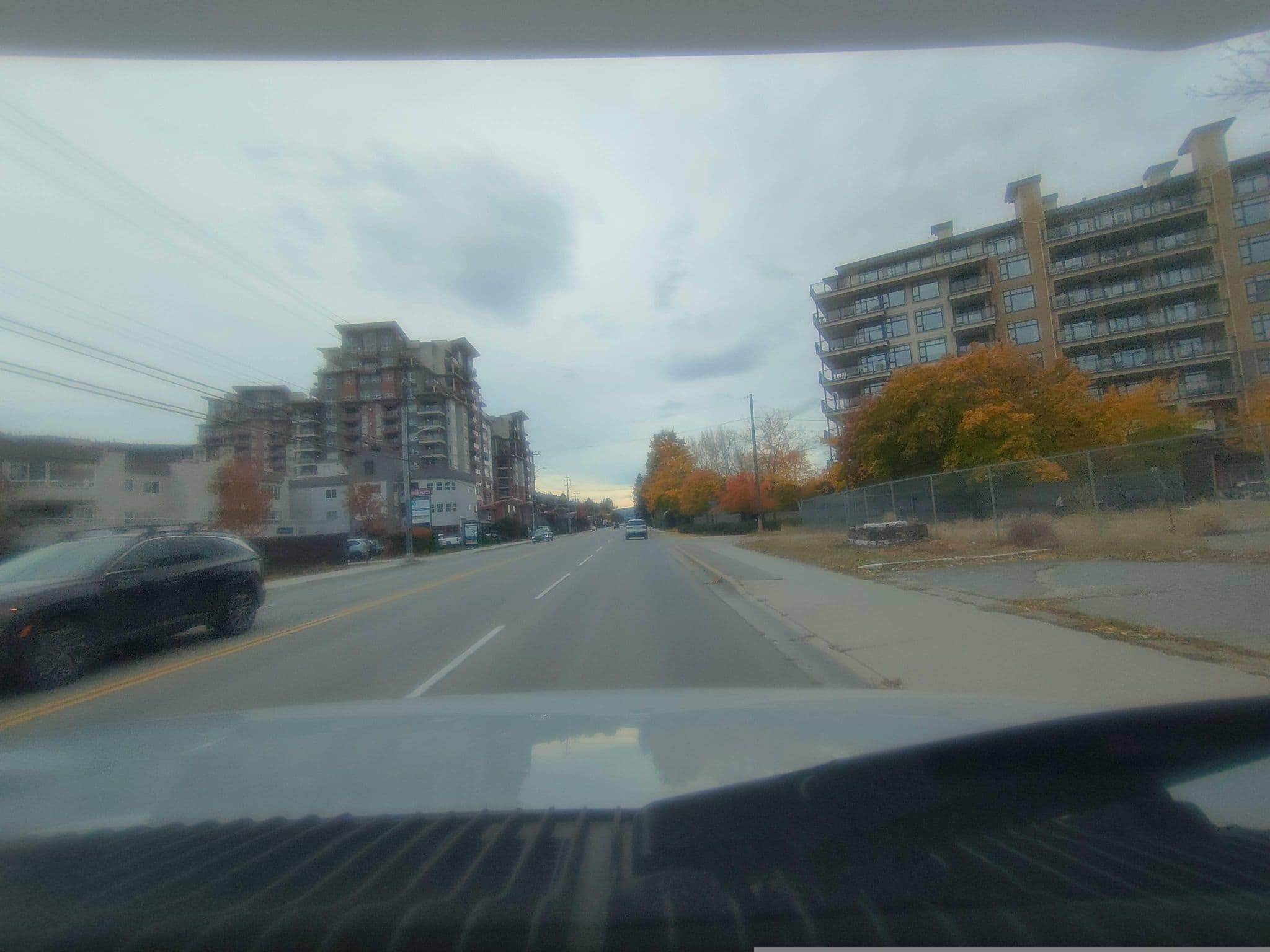 Street view near Log cabin motel, Penticton — © kibour (CC BY-SA · Mapillary)