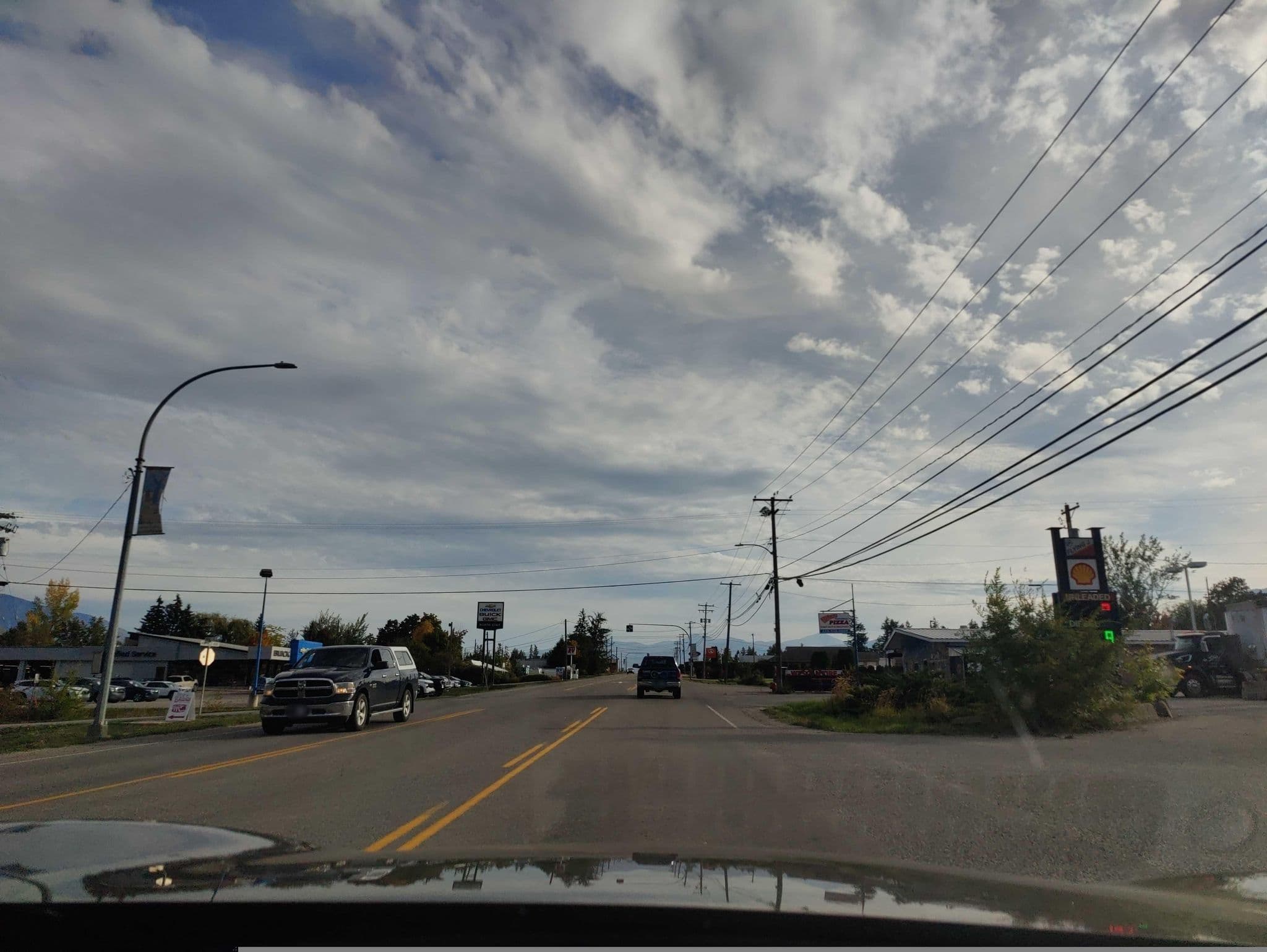 Street view near Mountain View Inn, Creston — © elphix (CC BY-SA · Mapillary)