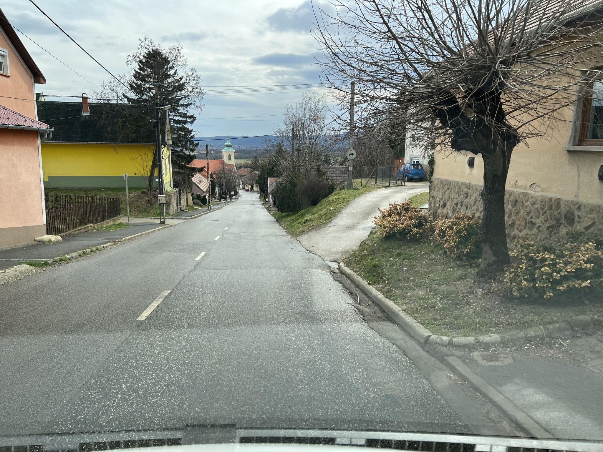 Street view near Kormos Róza vendégház, Pilisszántó — © mkpest (CC BY-SA · Mapillary)