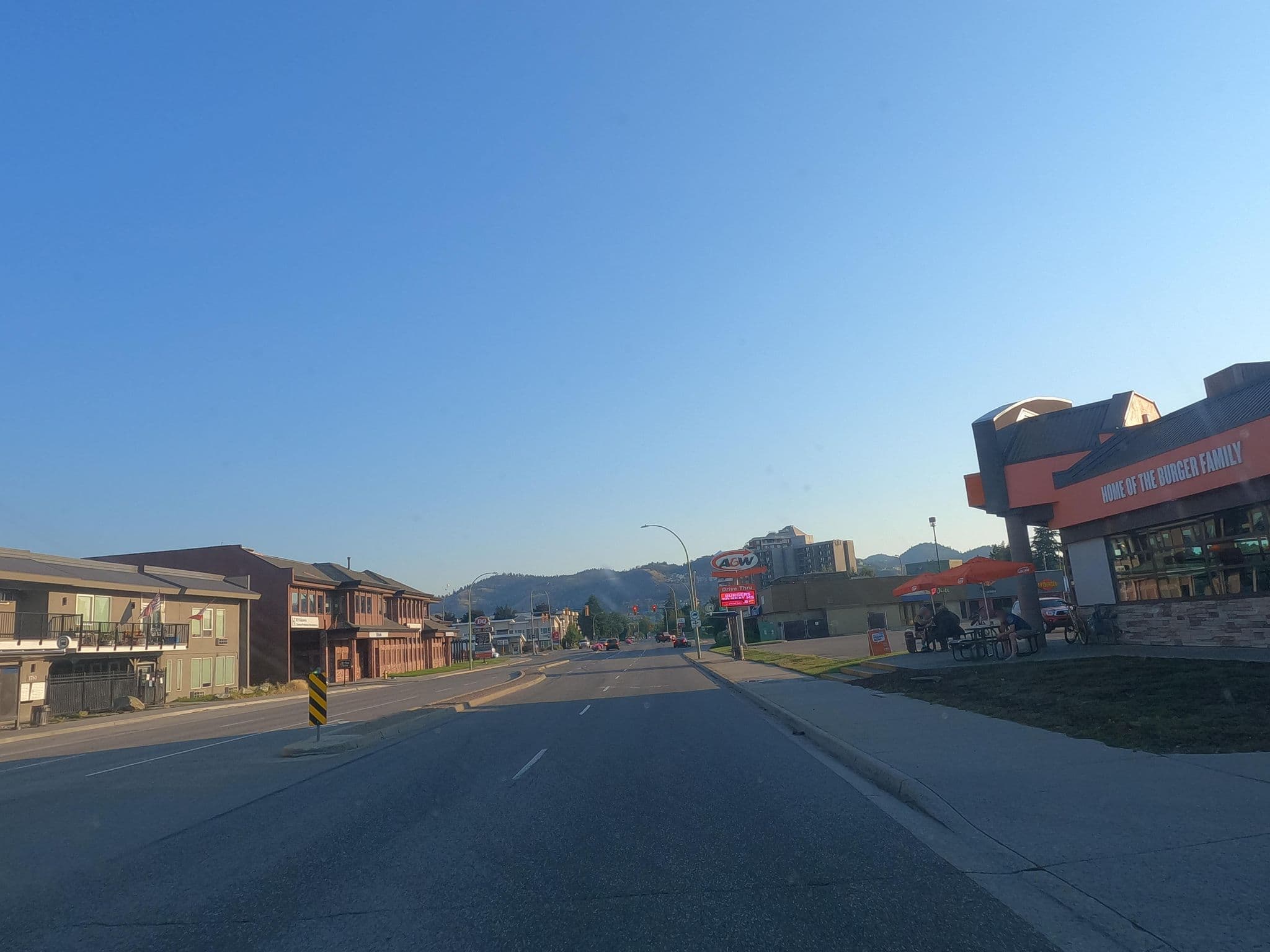 Street view near Traveller's Choice, Kelowna — © rps333 (CC BY-SA · Mapillary)