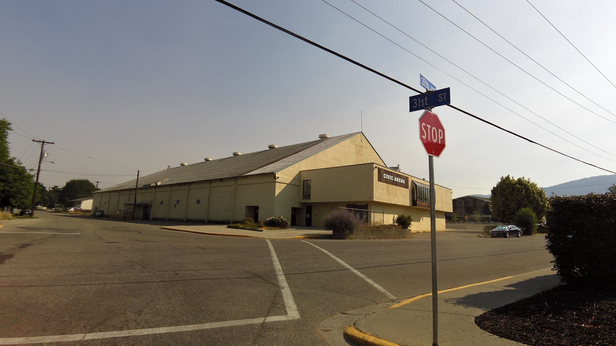 Street view near Tlh Heliskiing, Vernon — © rps333 (CC BY-SA · Mapillary)