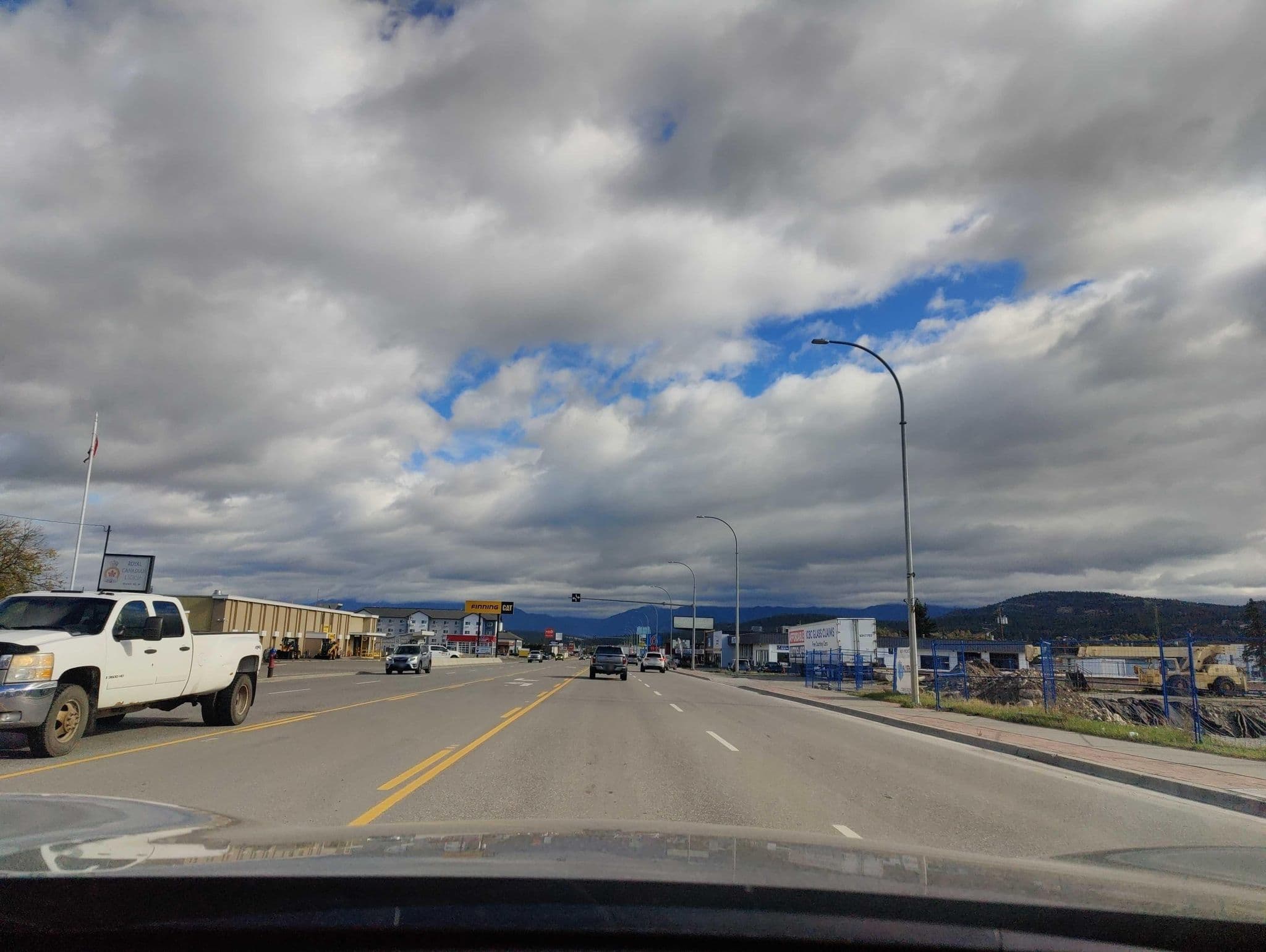 Street view near Heritage Inn, Cranbrook — © elphix (CC BY-SA · Mapillary)