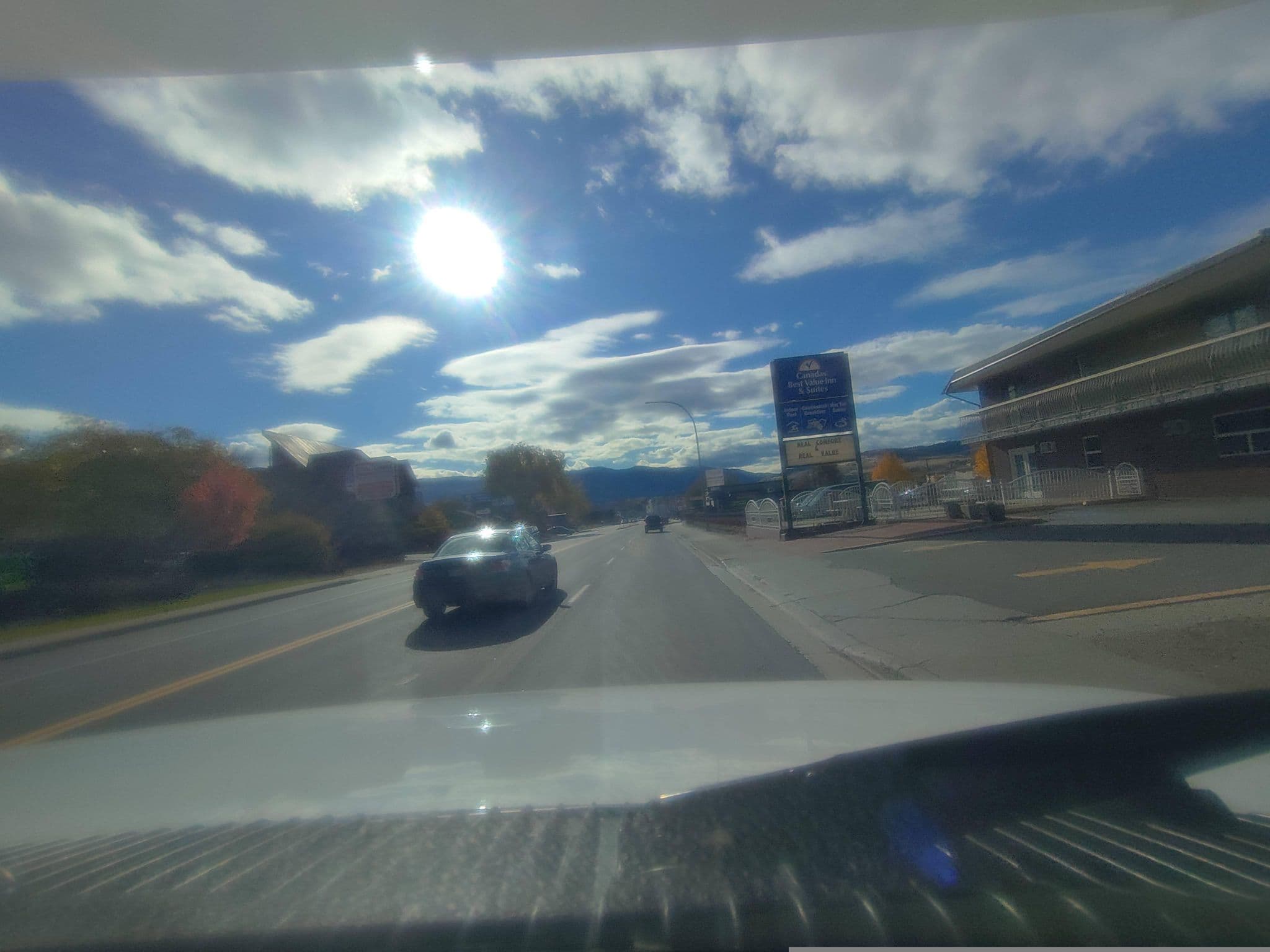 Street view near Econo Lodge, Vernon — © kibour (CC BY-SA · Mapillary)