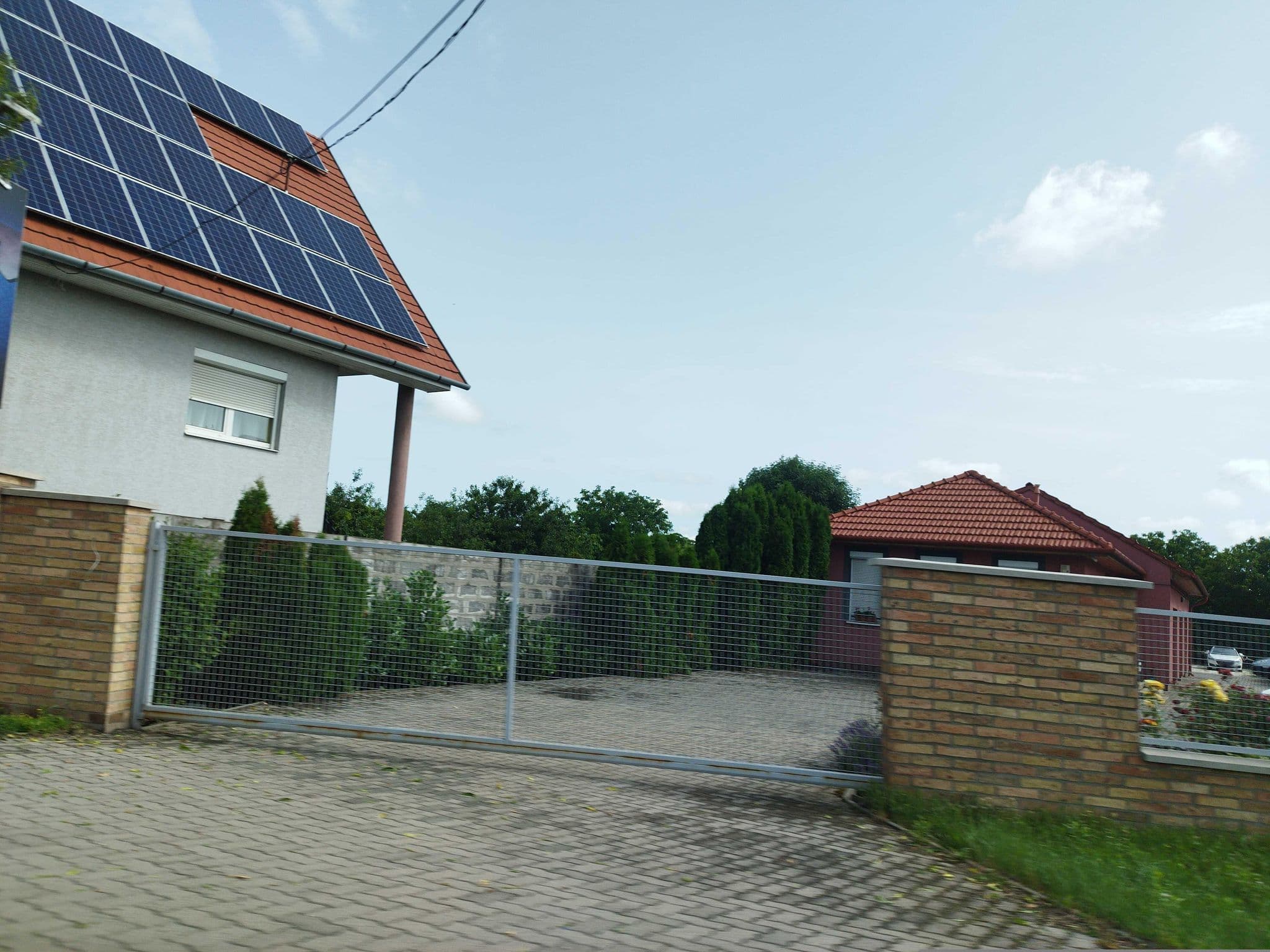 Street view near St. Hubertus Panzió - söröző, Székesfehérvár — © grozsa11 (CC BY-SA · Mapillary)