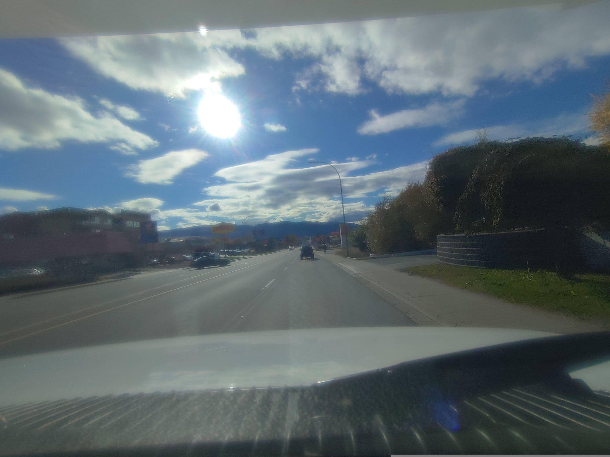 Street view near Sparkling Hill Resort, Vernon — © kibour (CC BY-SA · Mapillary)