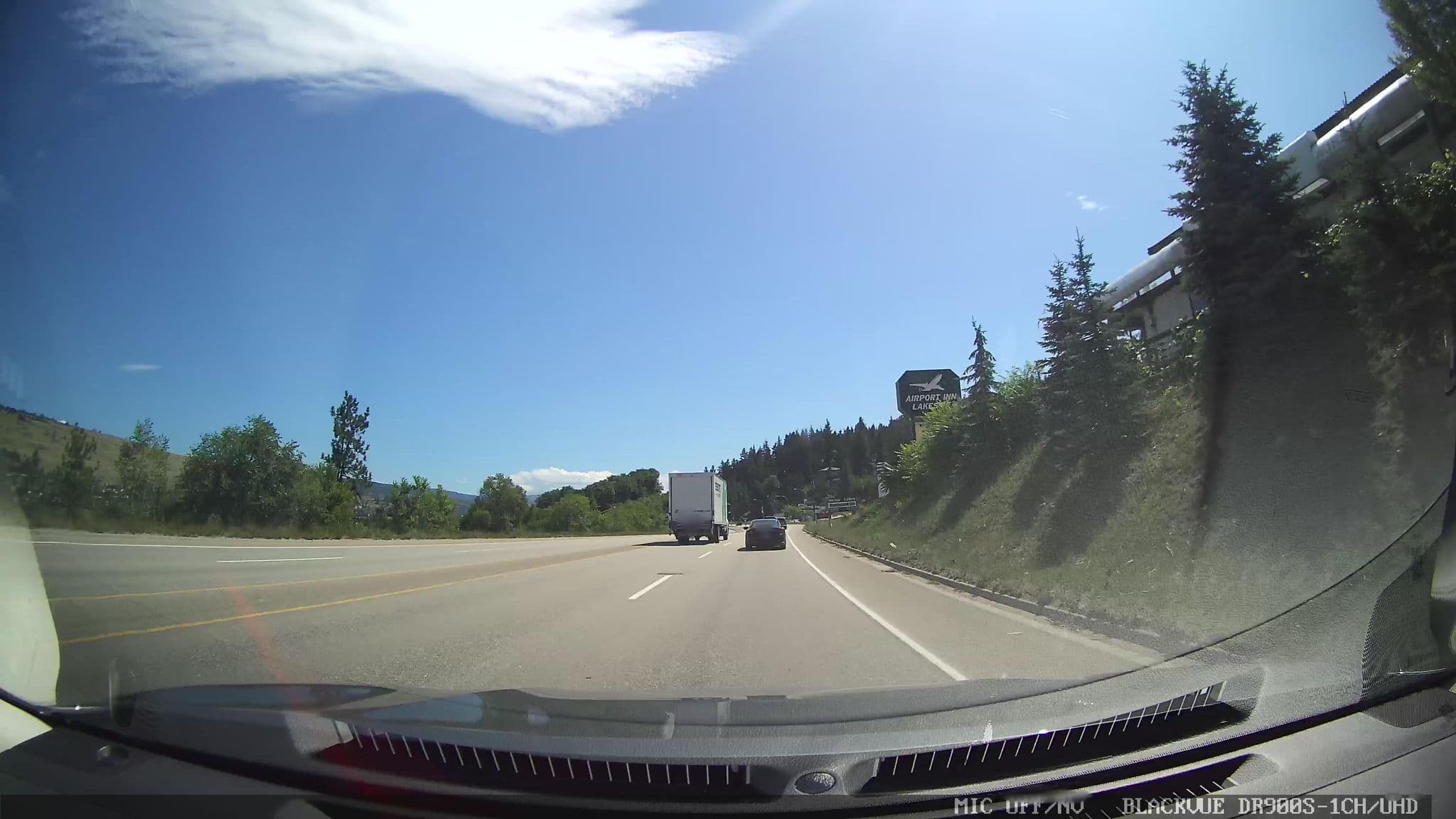 Street view near Airport Inn Lakeside, Lake Country — © damnitgetmybeer (CC BY-SA · Mapillary)