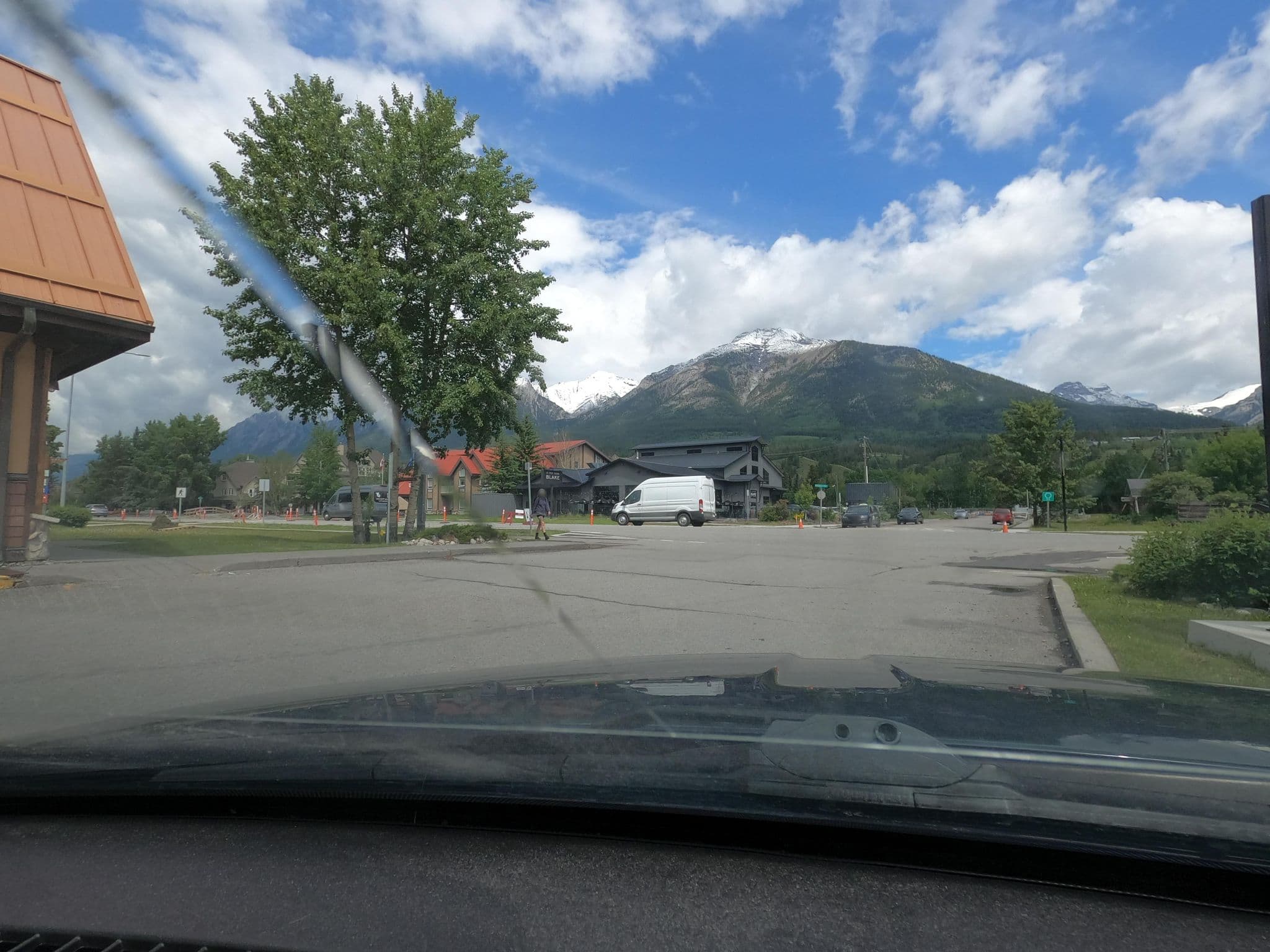 Street view near Sunset Mountain Inn, Canmore — © plan_c (CC BY-SA · Mapillary)