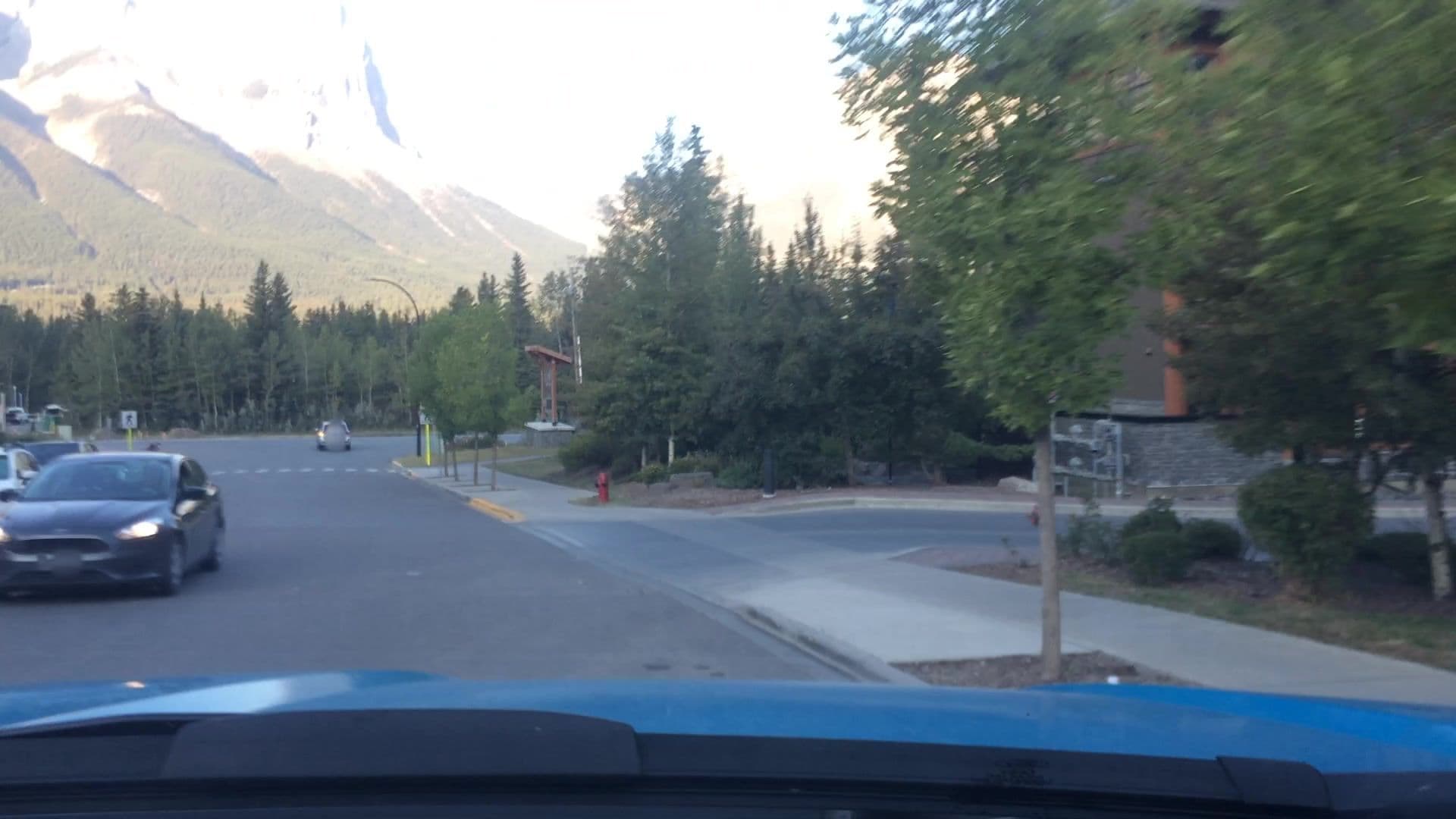 Street view near Solara Resort & Spa, Canmore — © lvl5 (CC BY-SA · Mapillary)