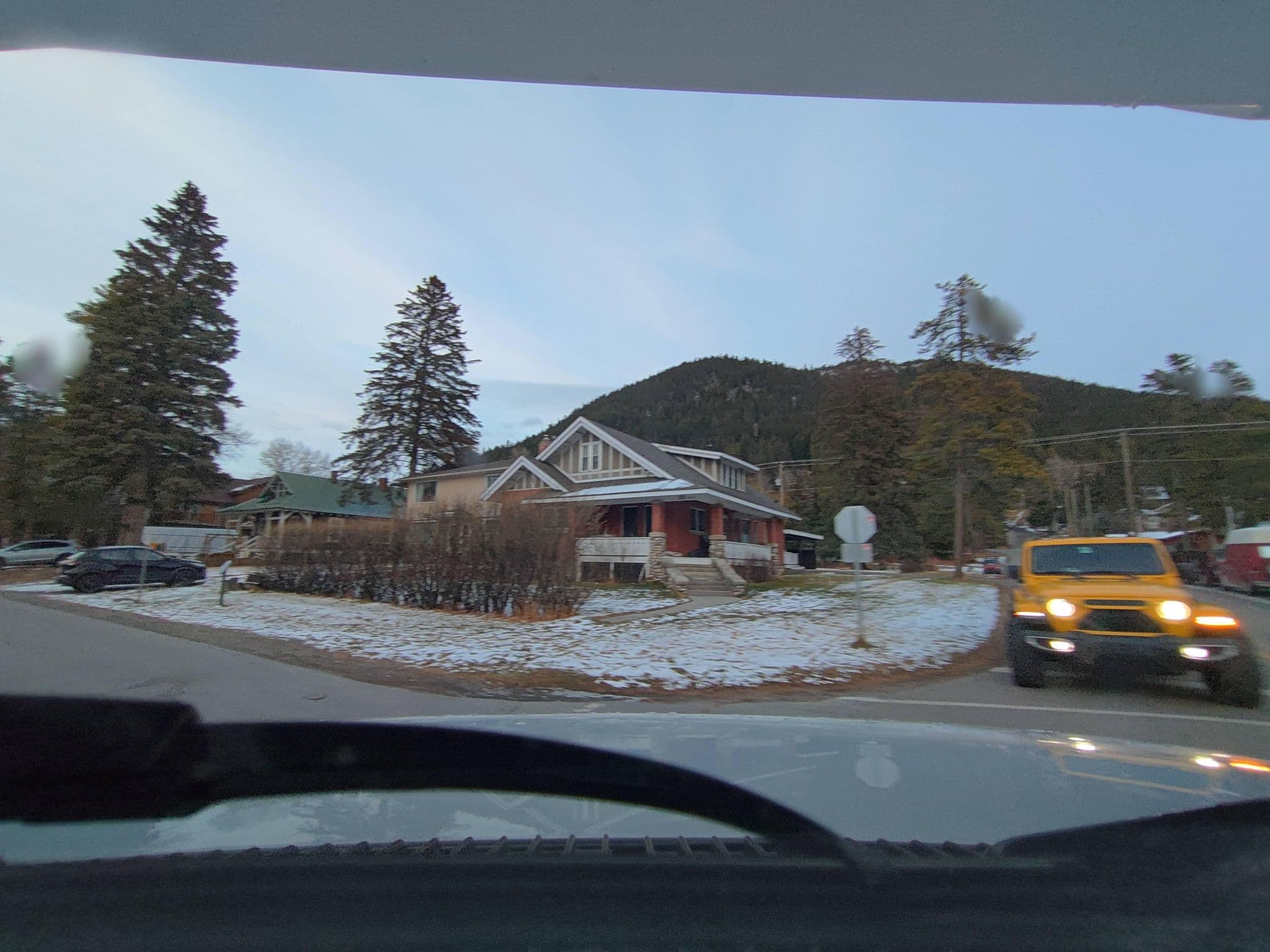 Street view near Thea's House, Banff — © kibour (CC BY-SA · Mapillary)