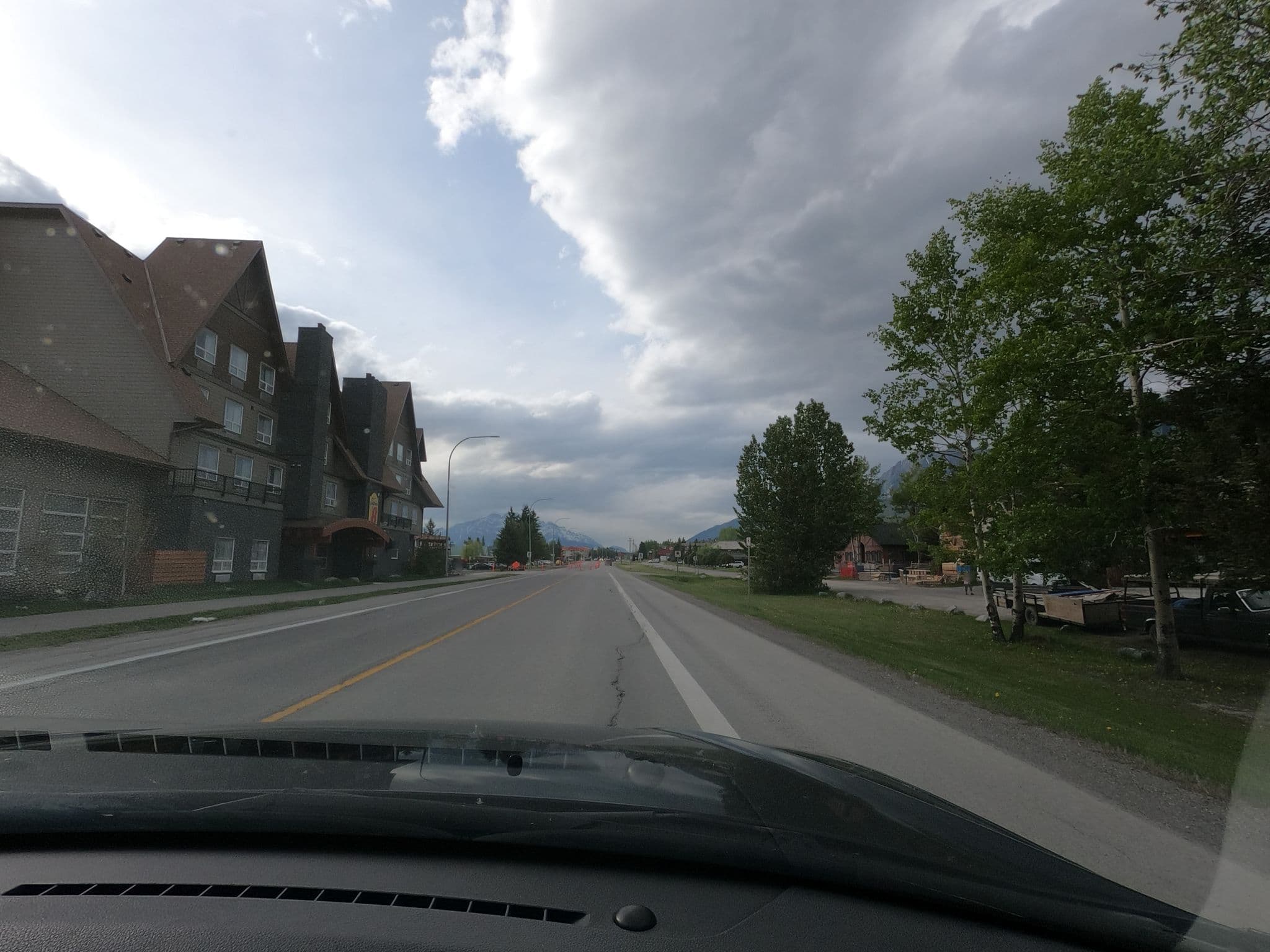 Street view near Salt House, Canmore — © adamdunn (CC BY-SA · Mapillary)