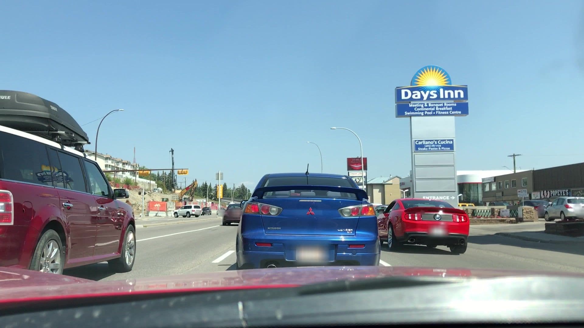 Street view near Wyndham Hotels & Resorts, Parkhill — © lvl5 (CC BY-SA · Mapillary)