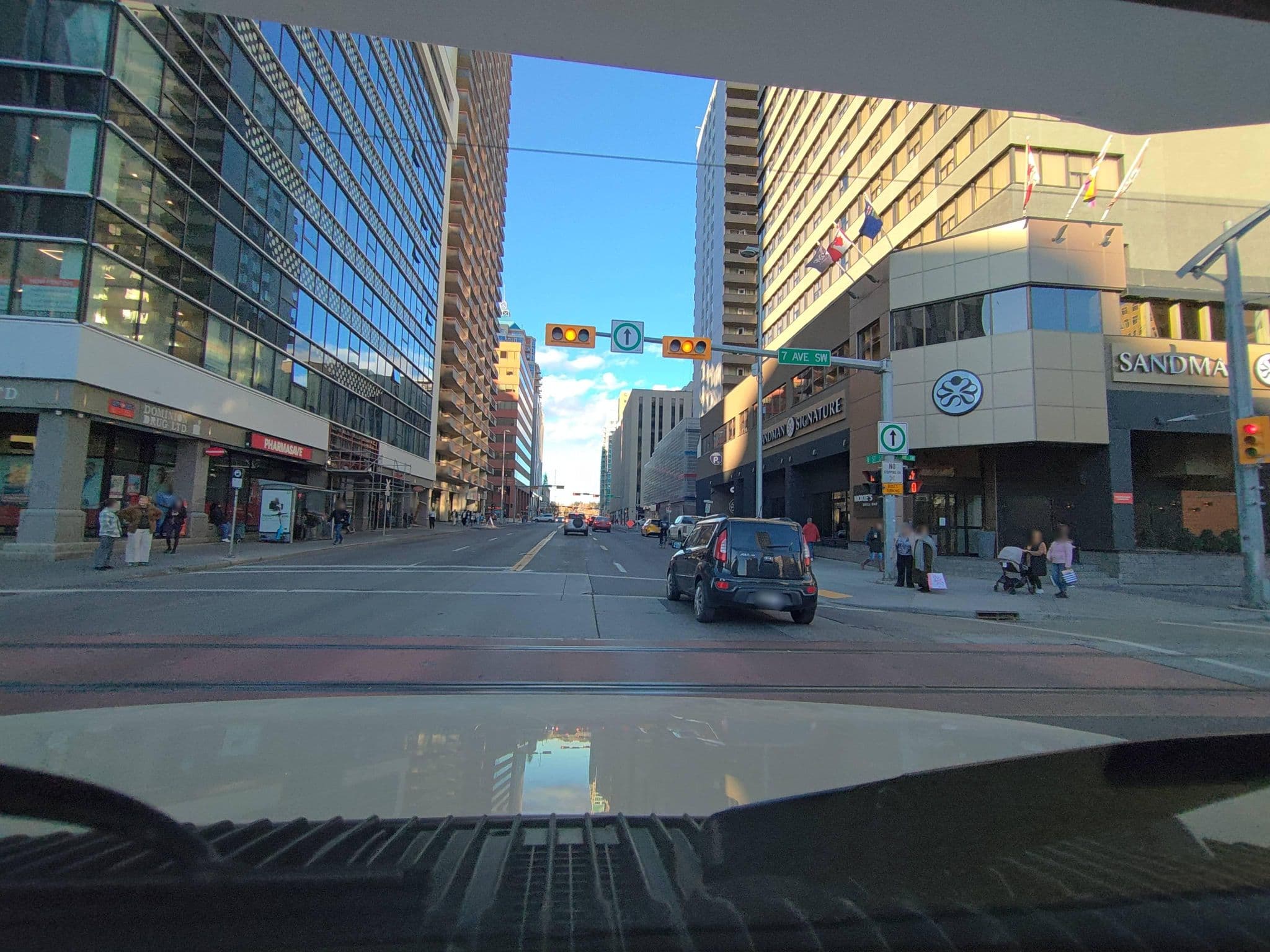 Street view near Room 915, Eau Claire — © kibour (CC BY-SA · Mapillary)