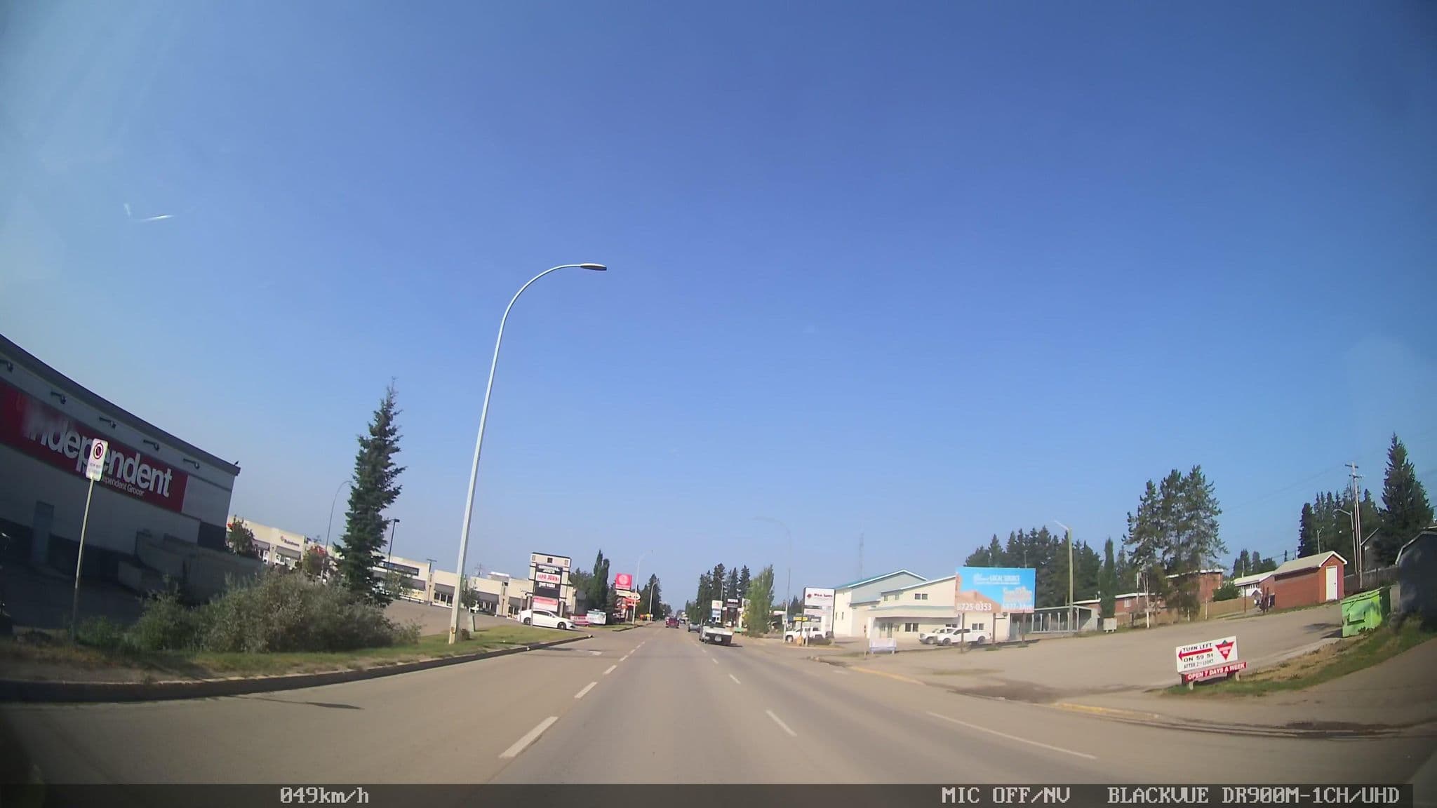 Street view near Guesthouse, Edson — © rps333 (CC BY-SA · Mapillary)