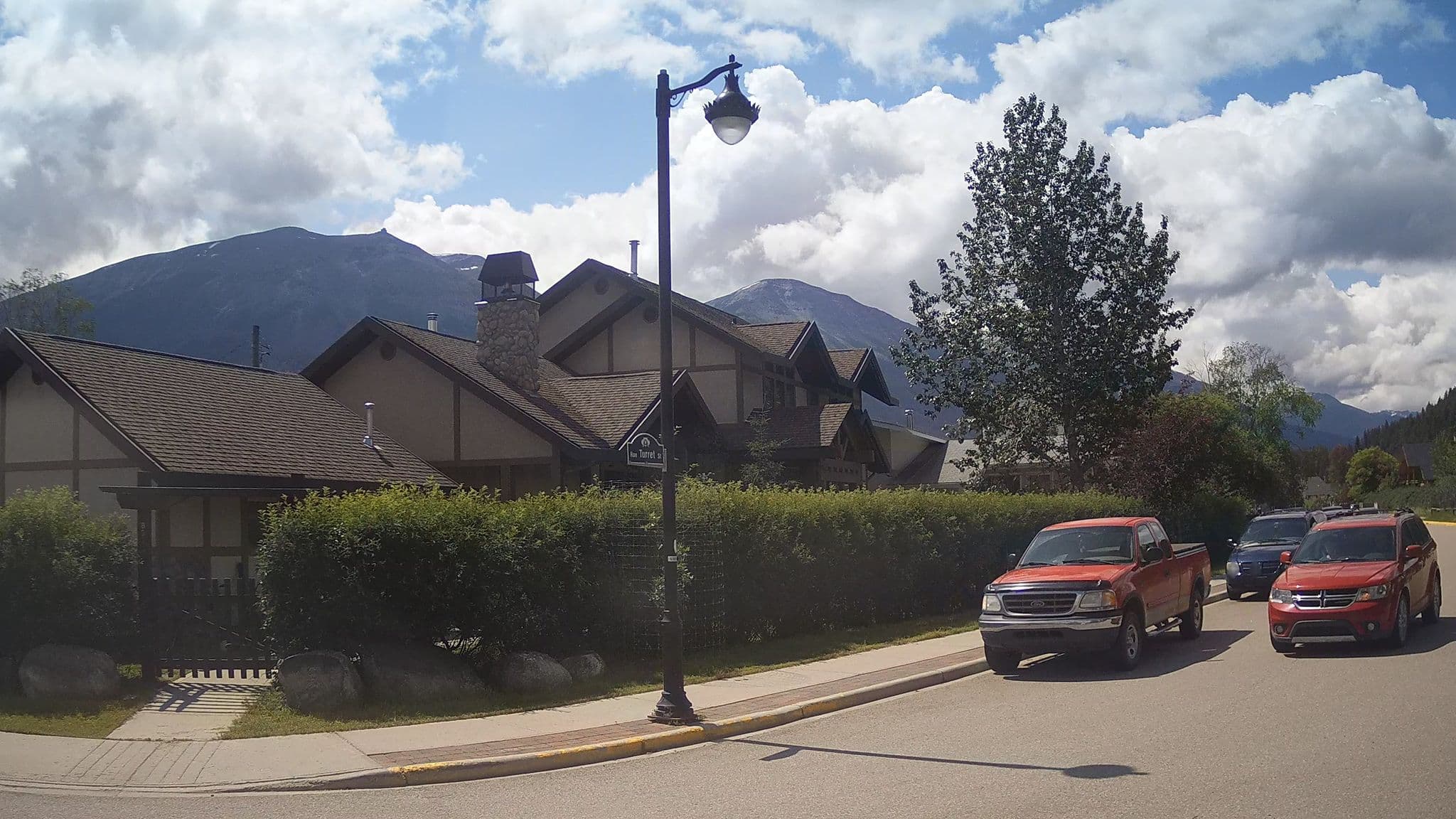 Street view near Maria's Rooms, Jasper — © rps333 (CC BY-SA · Mapillary)
