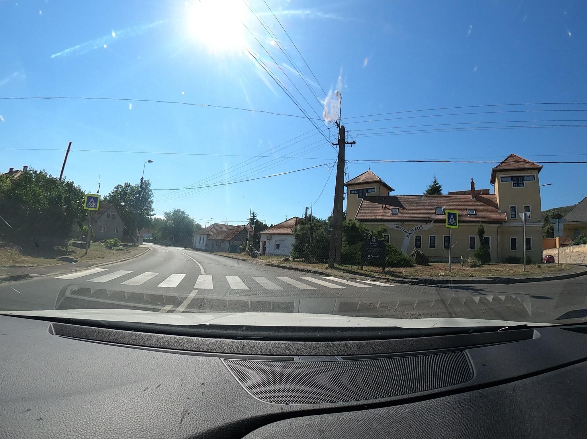 Street view near Torkolat Panzió, Tokaj — © vst (CC BY-SA · Mapillary)