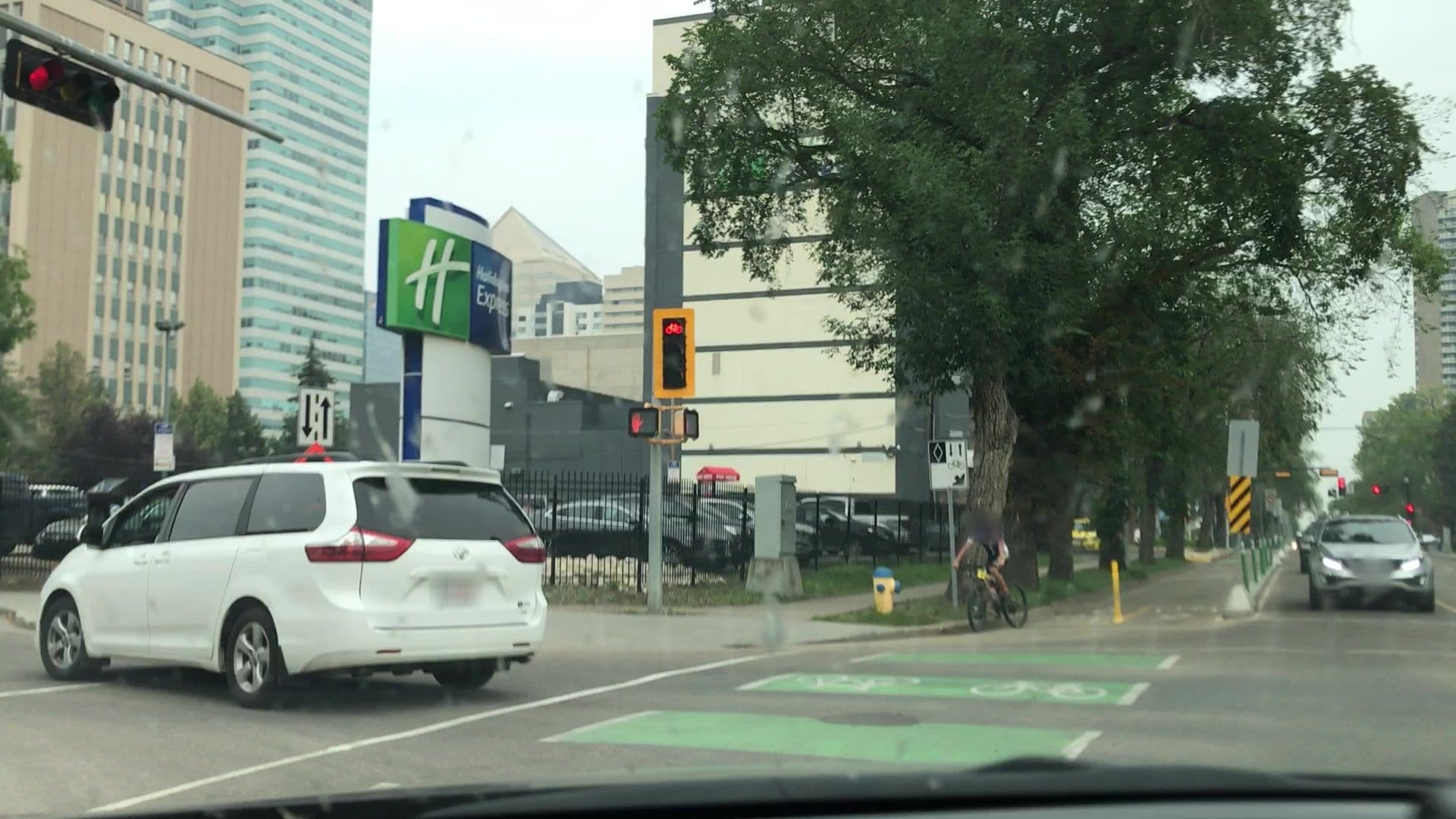 Street view near Rosary Hall, Downtown — © lvl5 (CC BY-SA · Mapillary)