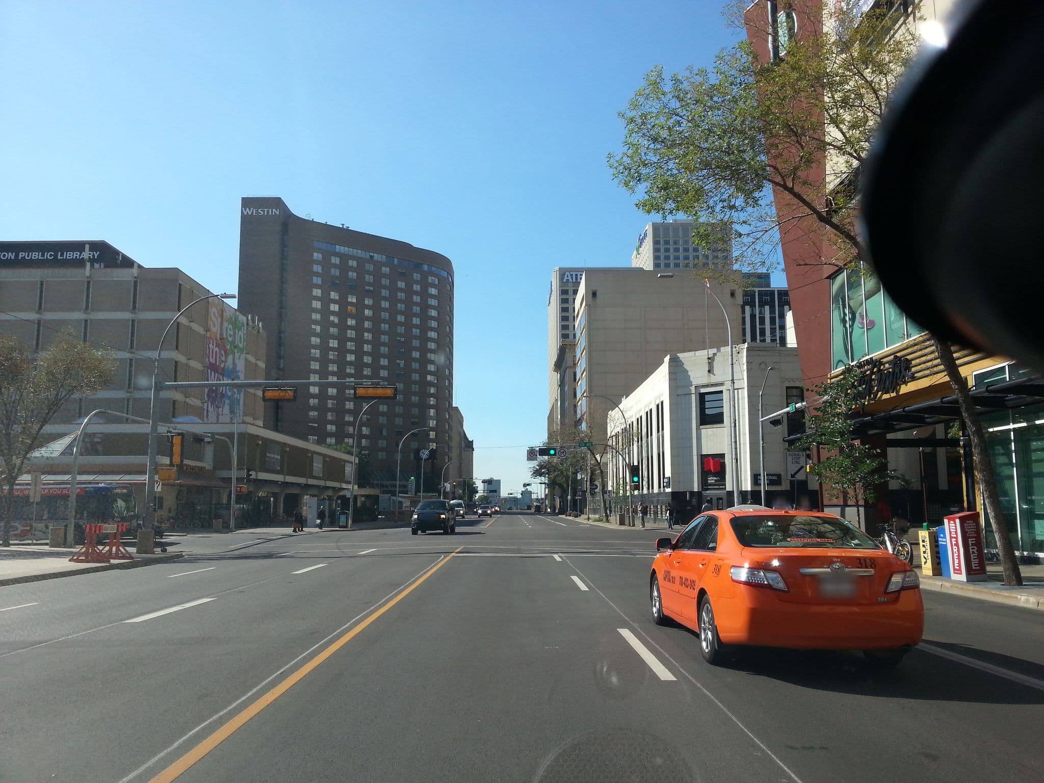 Street view near Hector's Lipstick P-nis Hotel, Downtown — © rps333 (CC BY-SA · Mapillary)