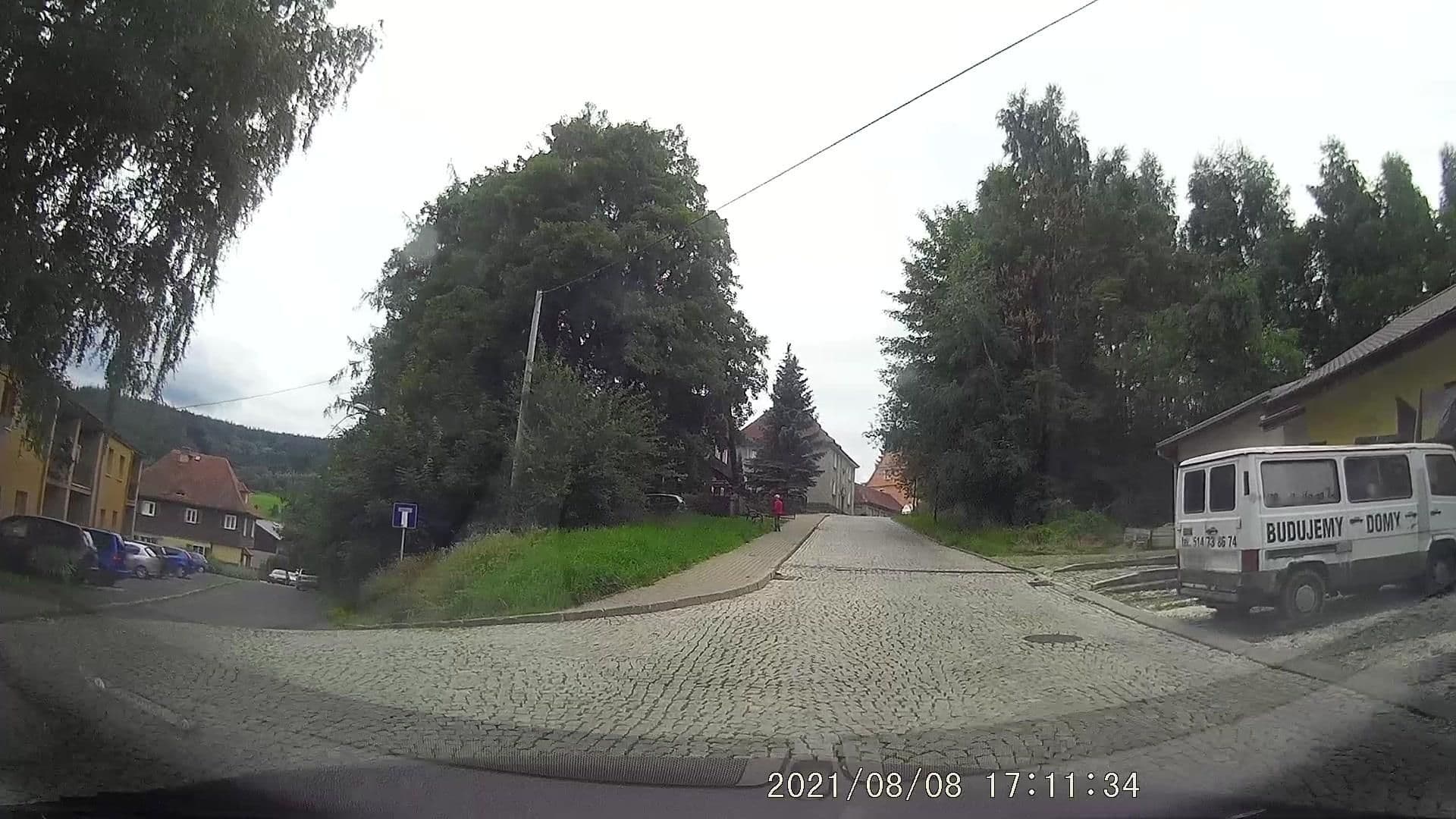 Street view near Adamowski Adam Wynajem Pokoi Gościnnych i Kwater Prywatnych "U Adama", Duszniki-Zdrój — © dasza (CC BY-SA · Mapillary)
