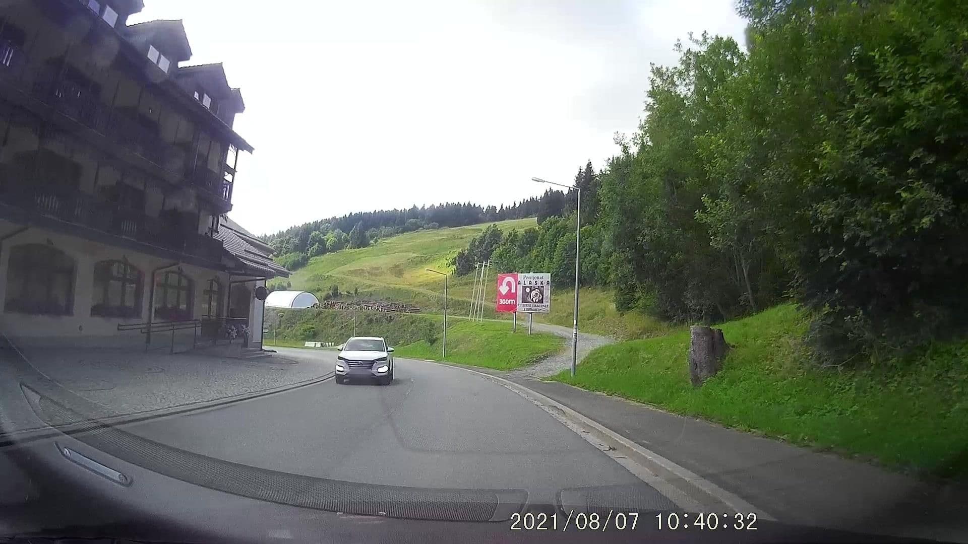 Street view near Pensjonat Hubertus Duszniki-Zdrój, Duszniki-Zdrój — © dasza (CC BY-SA · Mapillary)