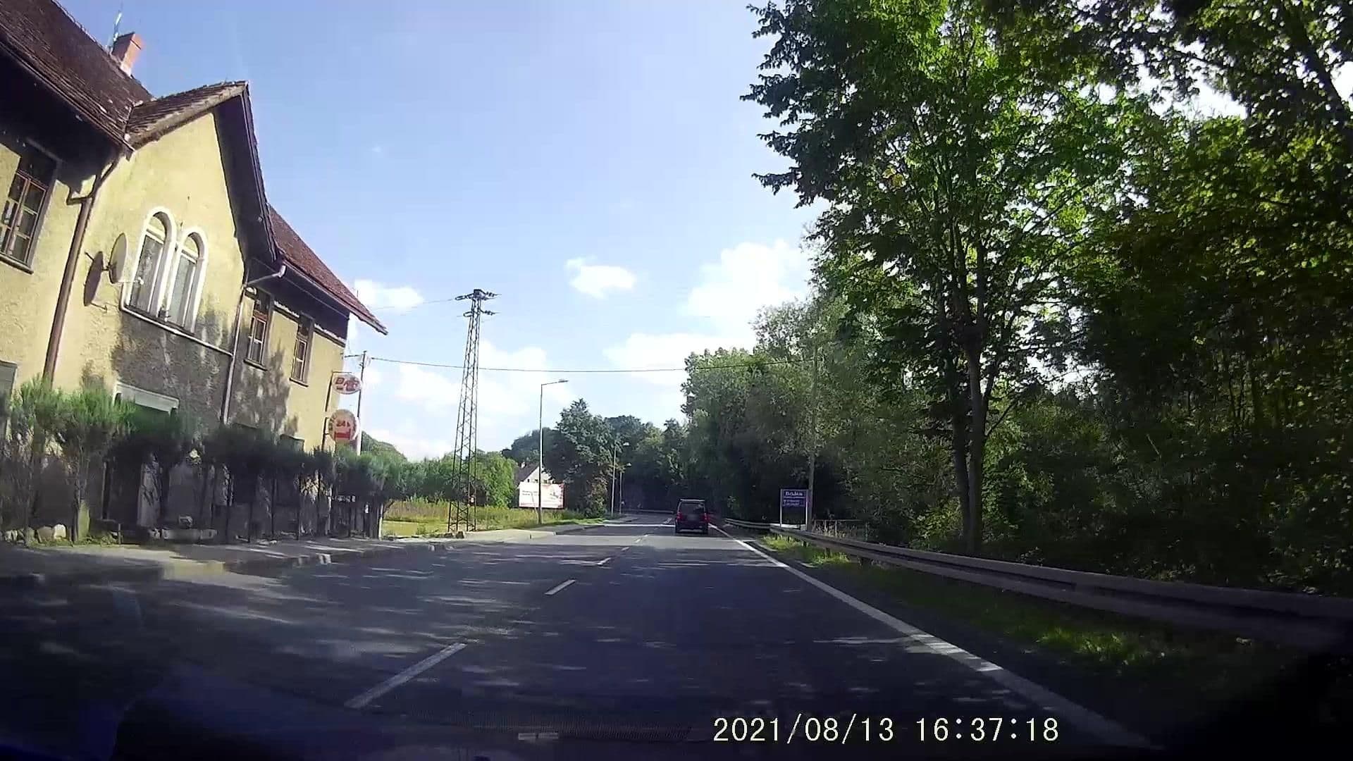 Street view near Gościniec Solan, Kudowa-Zdrój — © dasza (CC BY-SA · Mapillary)
