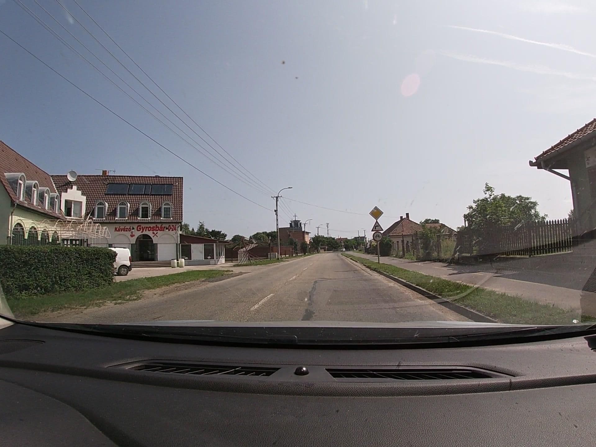Street view near Hubertusz Panzió, Mátészalka — © vst (CC BY-SA · Mapillary)