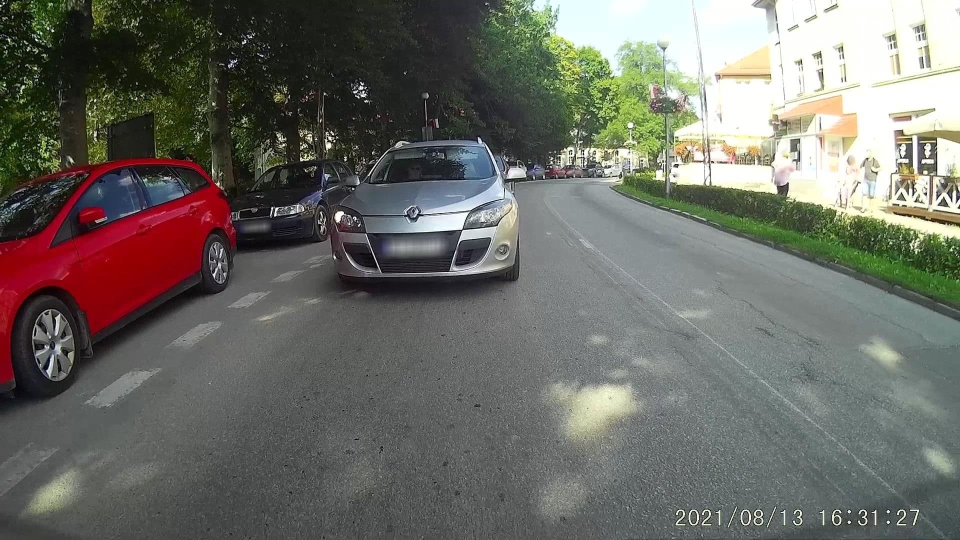 Street view near Apartamenty Familijne, Kudowa-Zdrój — © dasza (CC BY-SA · Mapillary)
