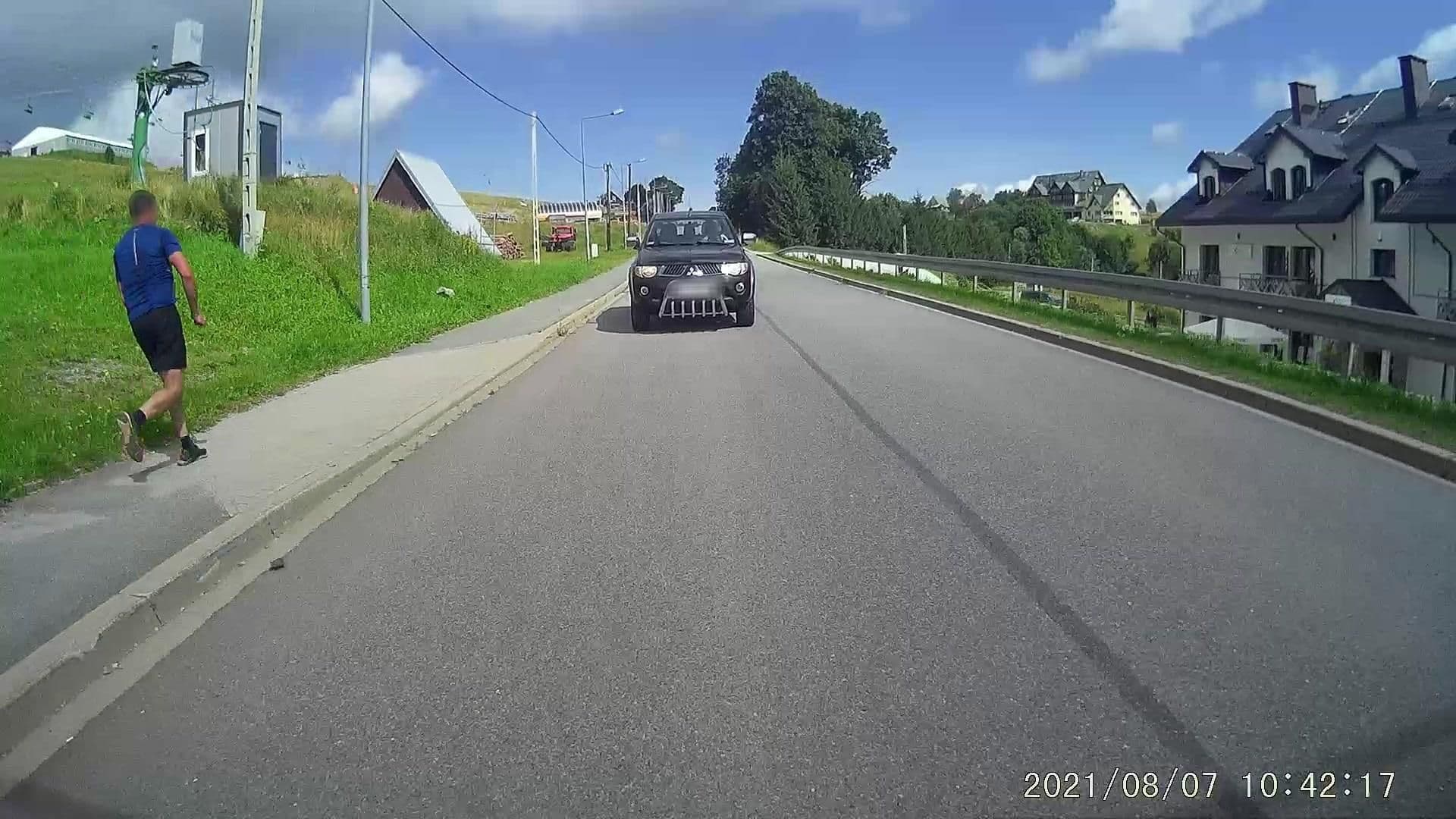 Street view near Pensjonat Skalka, Duszniki-Zdrój — © dasza (CC BY-SA · Mapillary)