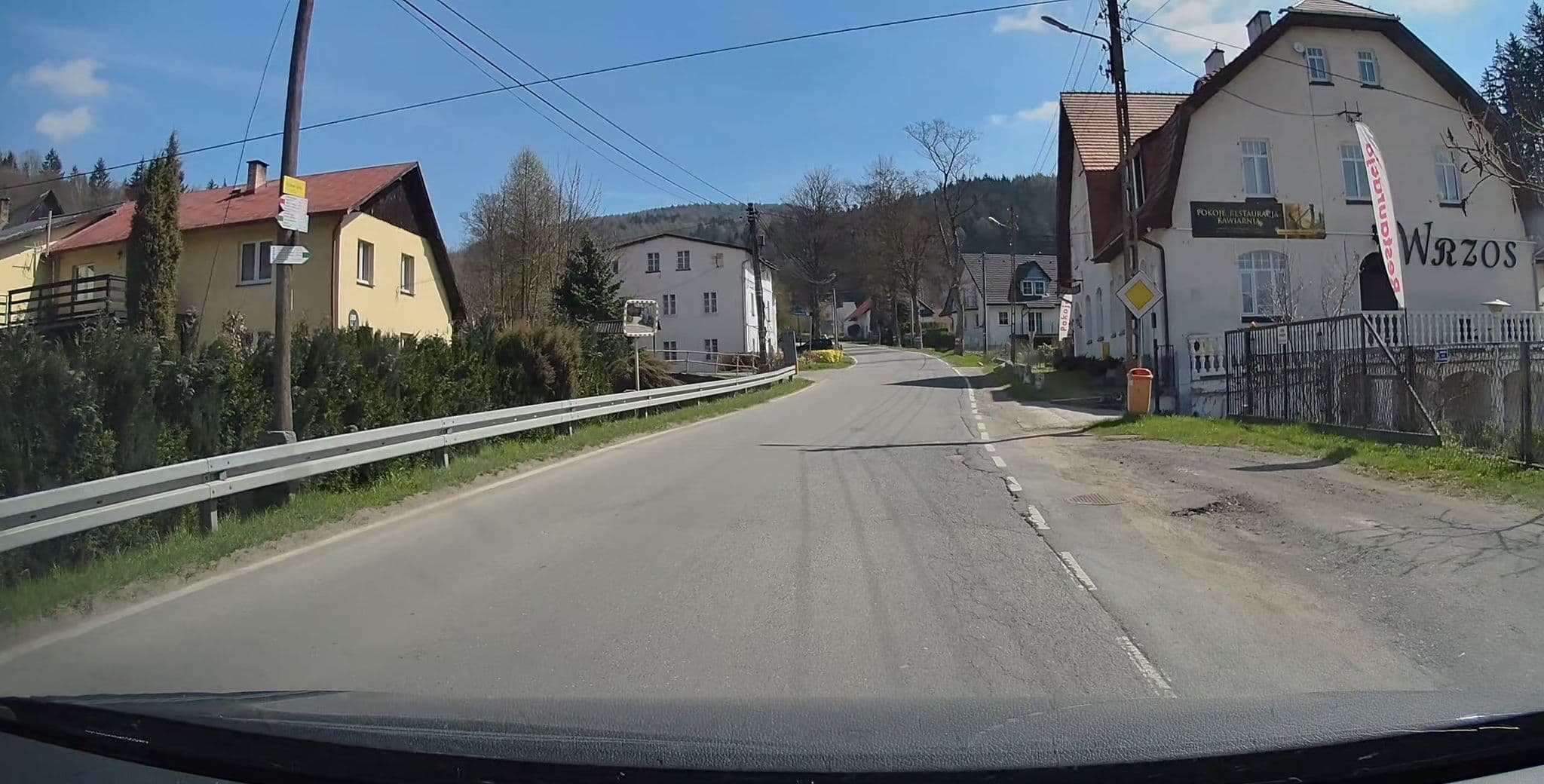 Street view near Wrzos, Kudowa-Zdrój — © gpsmapper (CC BY-SA · Mapillary)