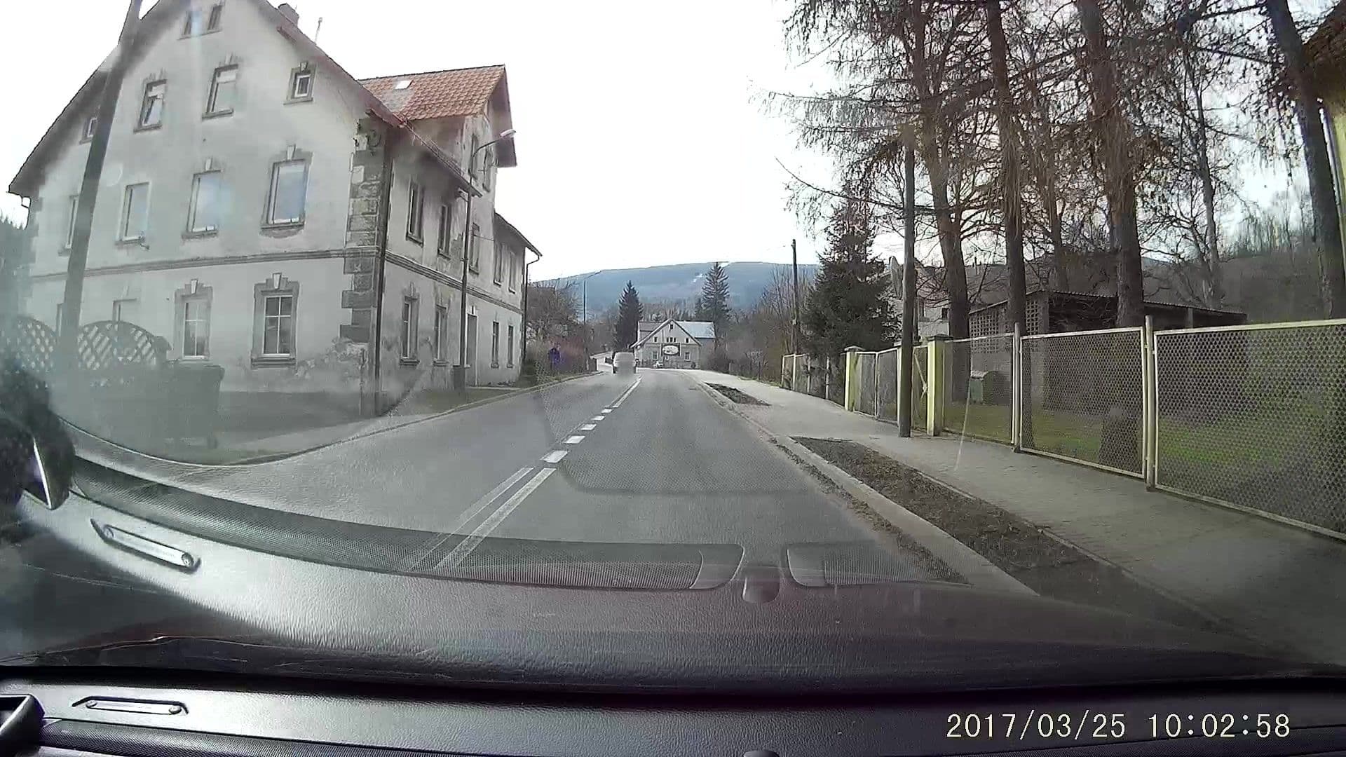 Street view near RELAX, Świeradów-Zdrój — © dasza (CC BY-SA · Mapillary)