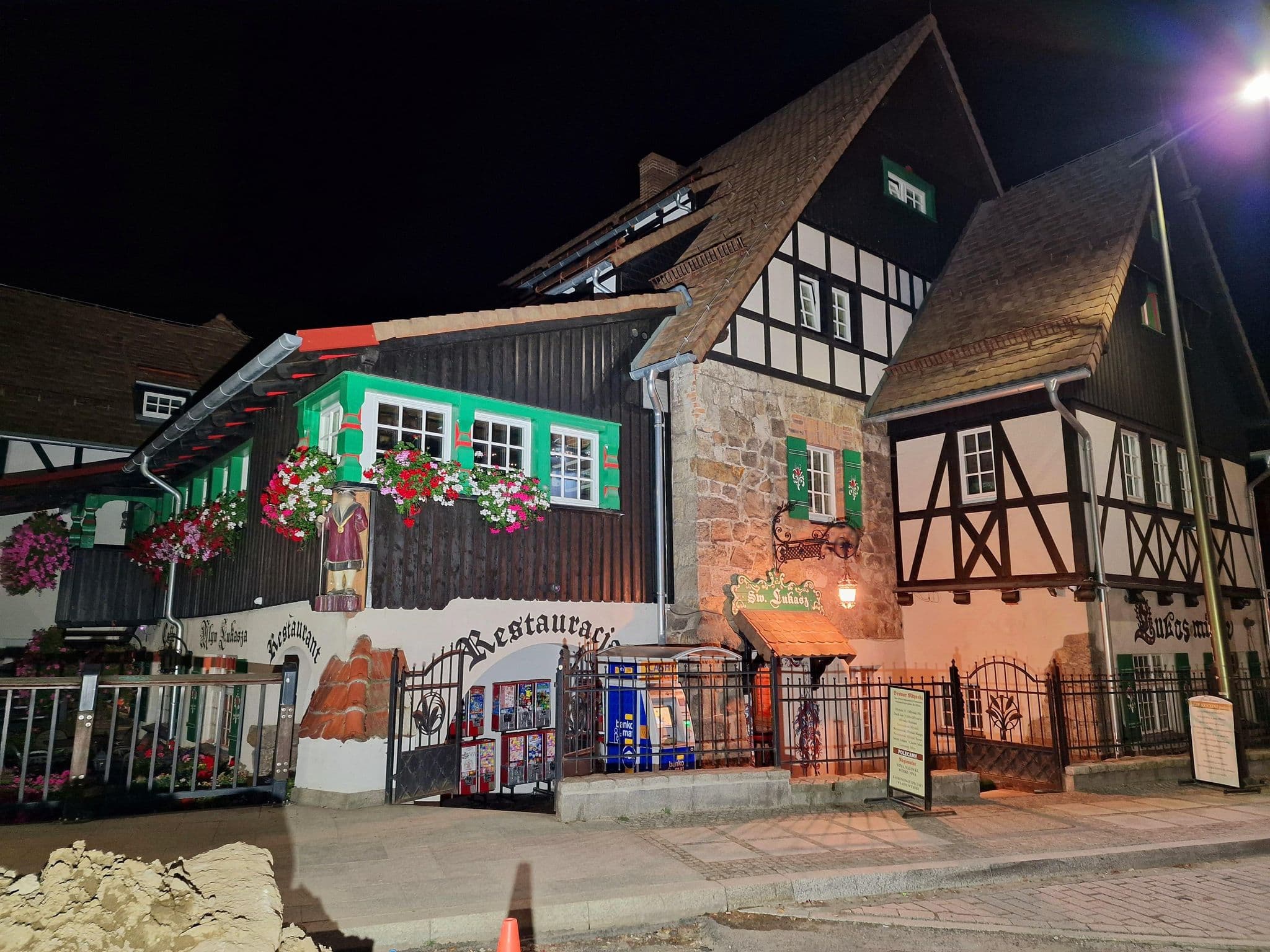Street view near Hotel Agat, Szklarska Poręba — © km2bp (CC BY-SA · Mapillary)