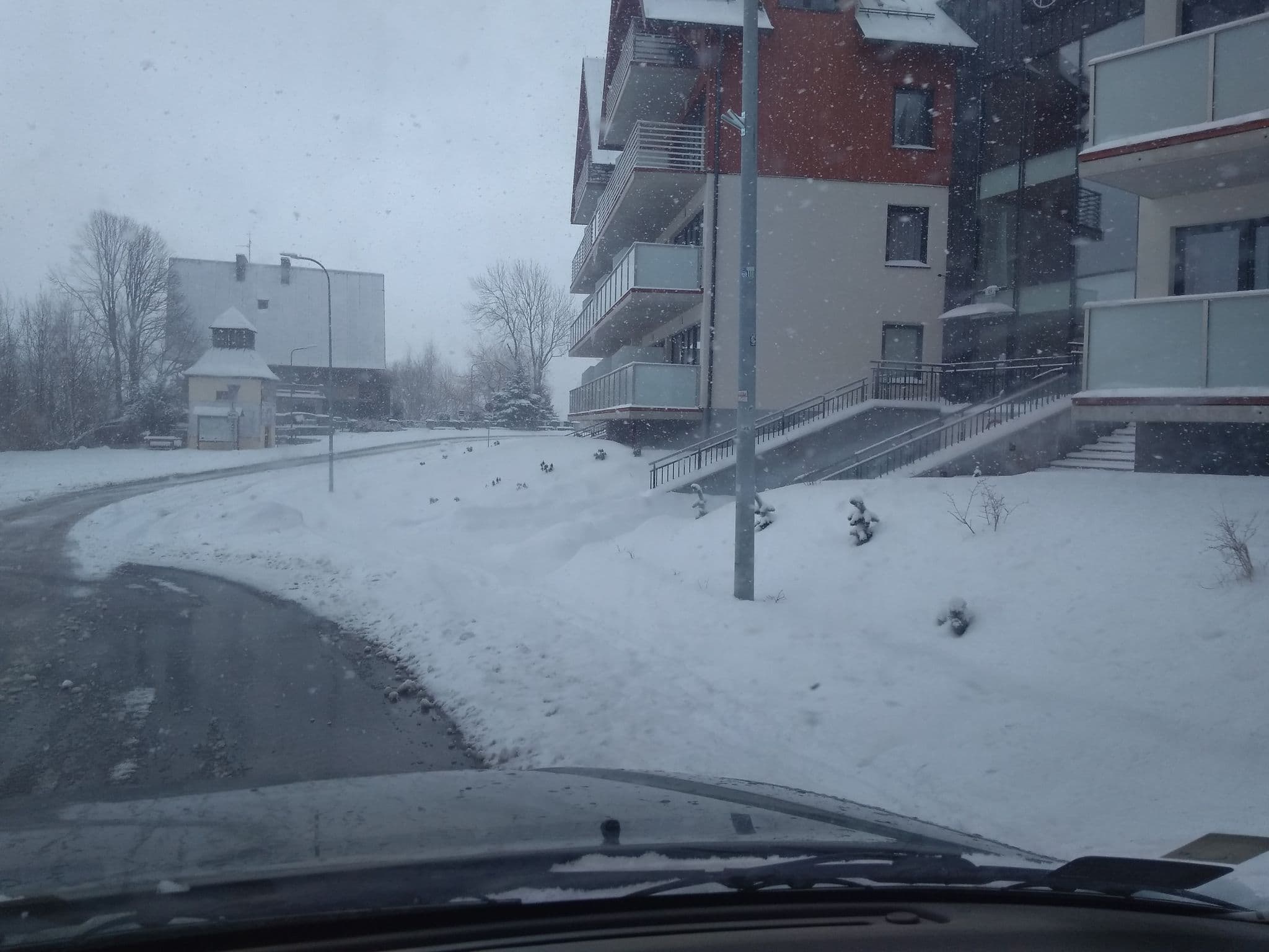 Street view near Apartamenty Sun & Snow Triventi Mountain Residence, Karpacz — © bechem (CC BY-SA · Mapillary)