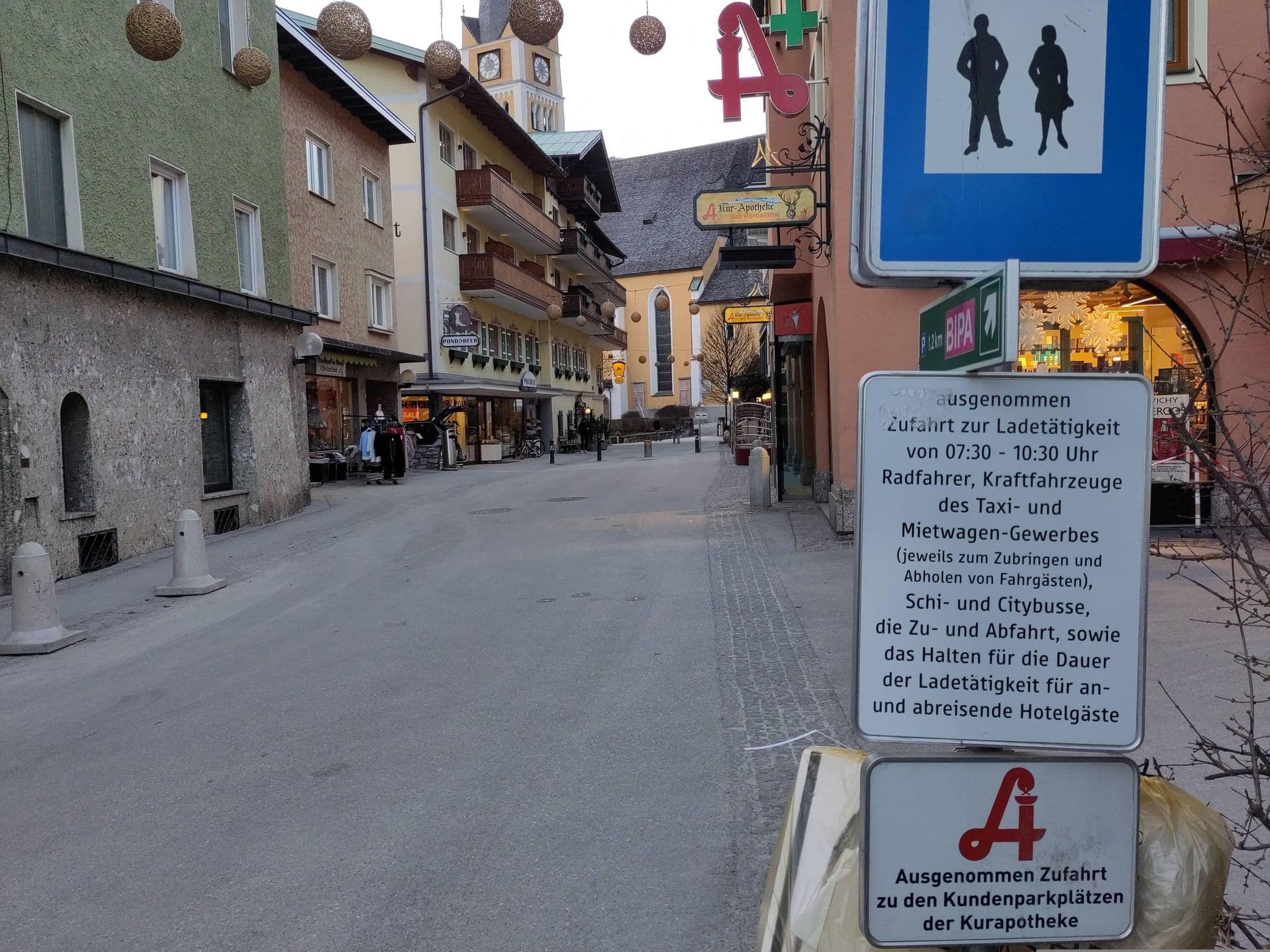 Street view near Haus Friedrichsburg, Bad Hofgastein — © consens_verkehrsplanung (CC BY-SA · Mapillary)