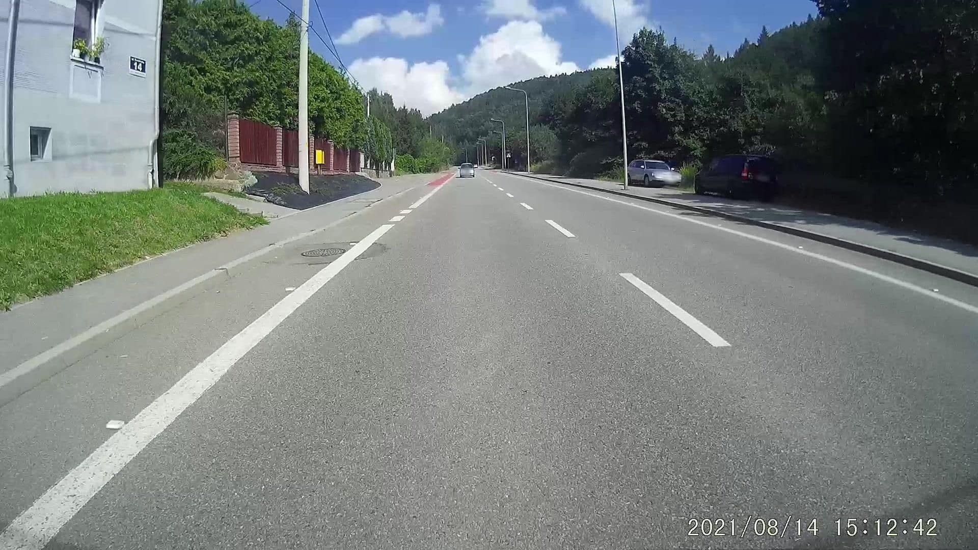 Street view near Zielone Wzgórze, Wałbrzych — © dasza (CC BY-SA · Mapillary)