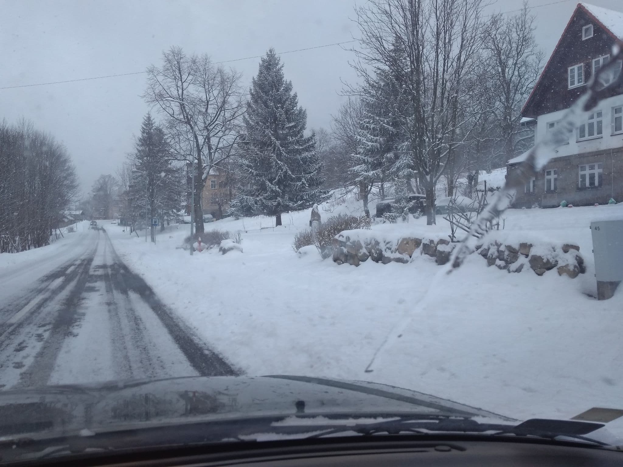 Street view near Toro, Karpacz — © bechem (CC BY-SA · Mapillary)