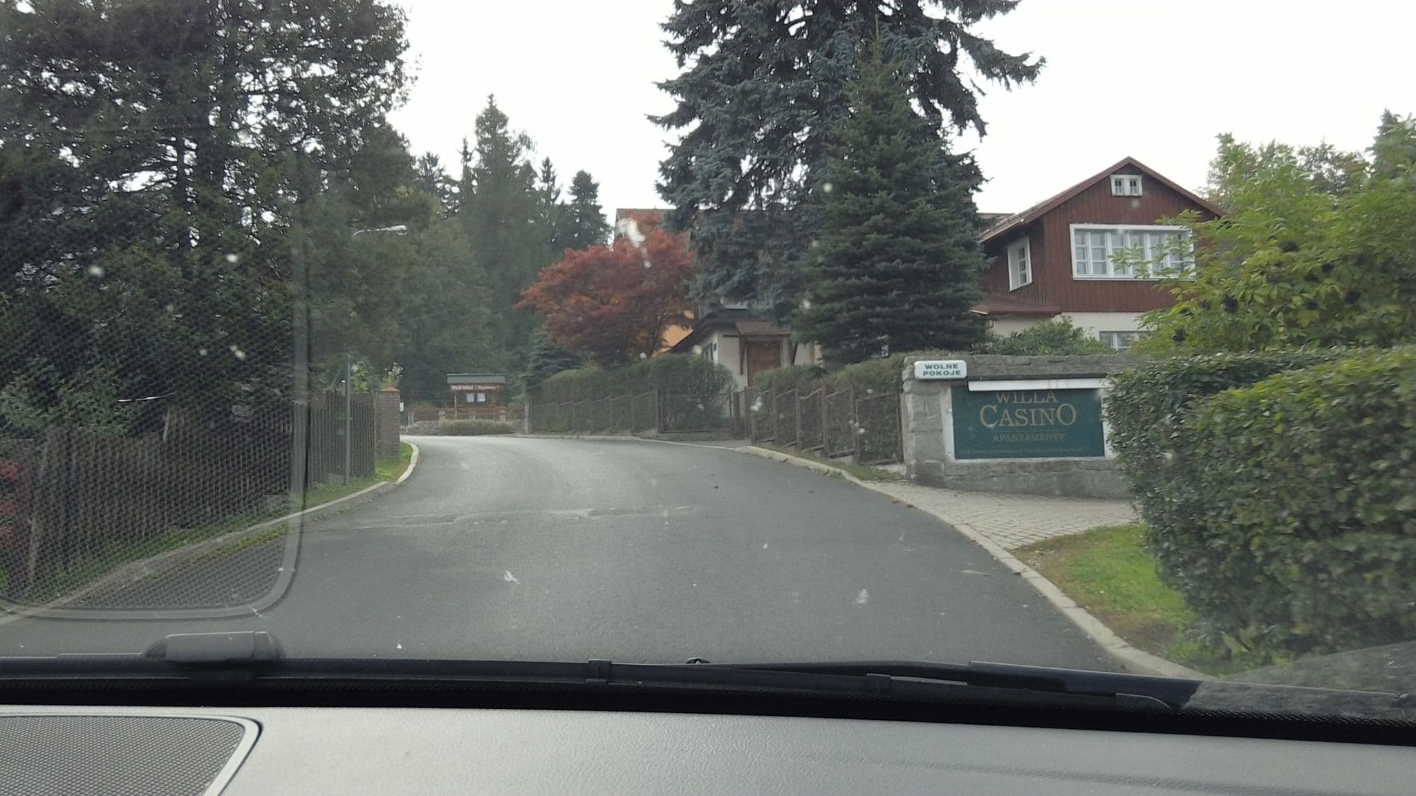 Street view near Kisielewska Teresa. Pokoje gościnne, Karpacz — © klaudyna (CC BY-SA · Mapillary)