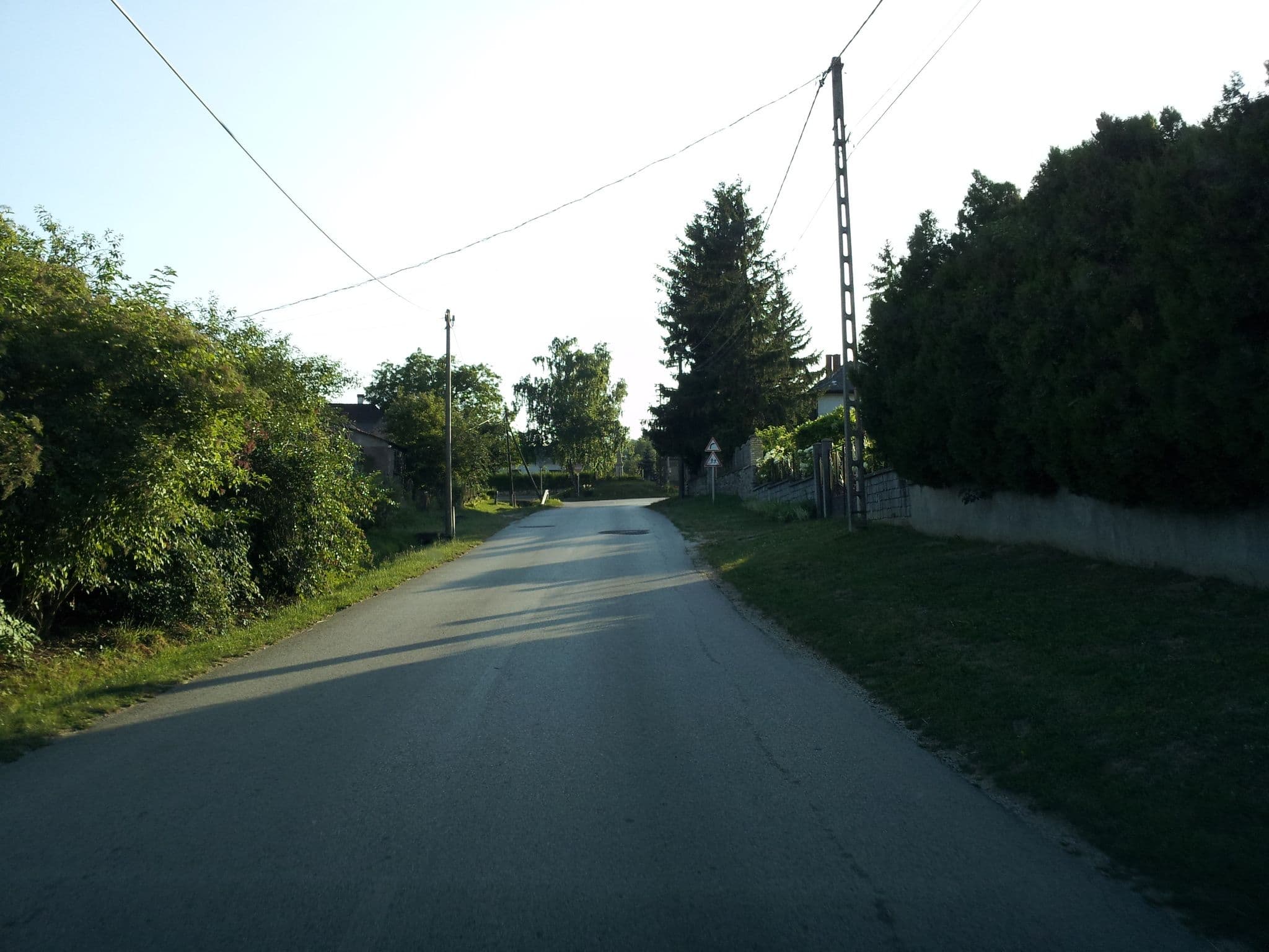 Street view near Apartman, Úrkút — © kolesajr (CC BY-SA · Mapillary)