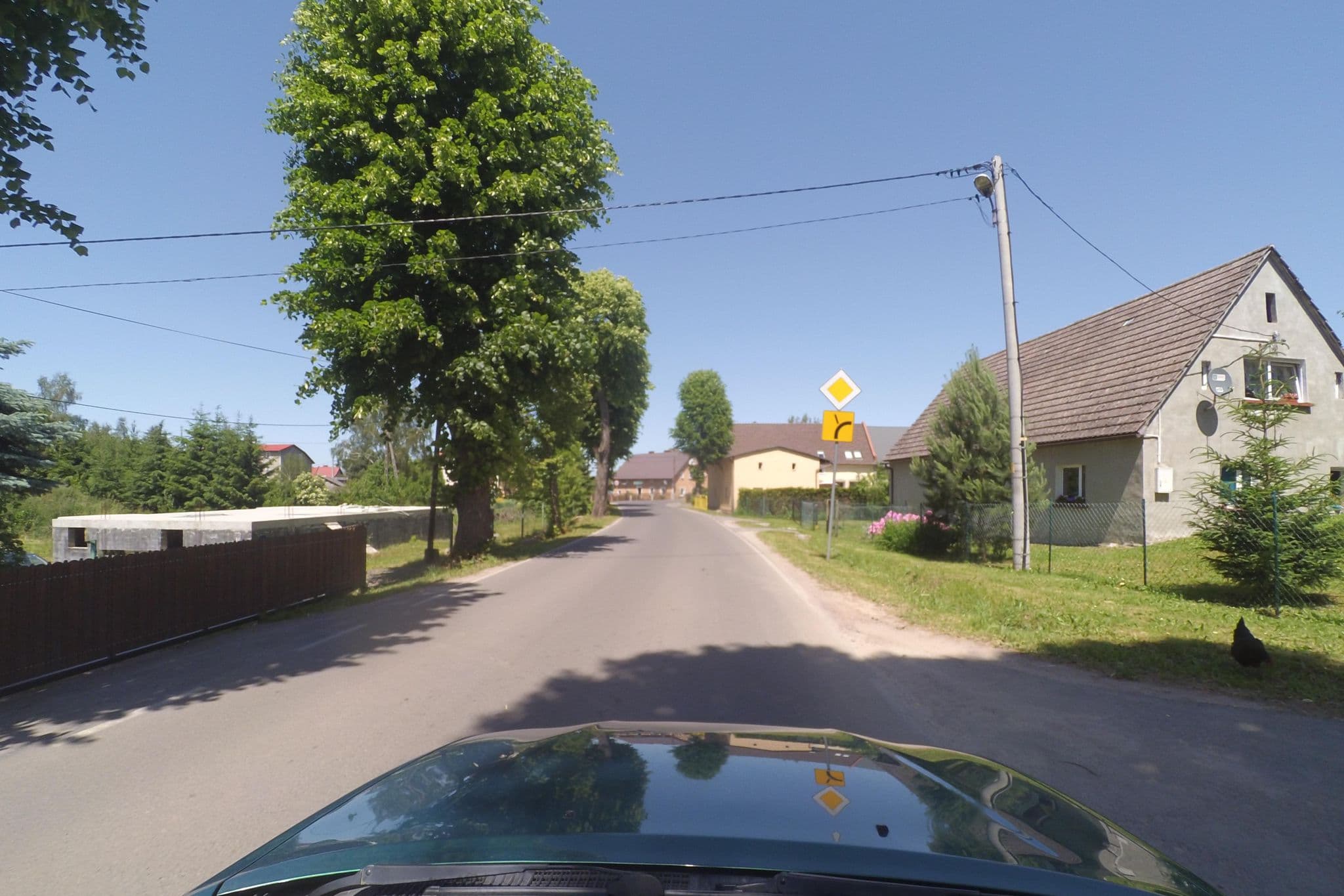 Street view near Ekologiczne Gospodarstwo Agroturystyczne Wańczykówka Sylwester Wańczyk, Czarny Bór — © wegavision (CC BY-SA · Mapillary)