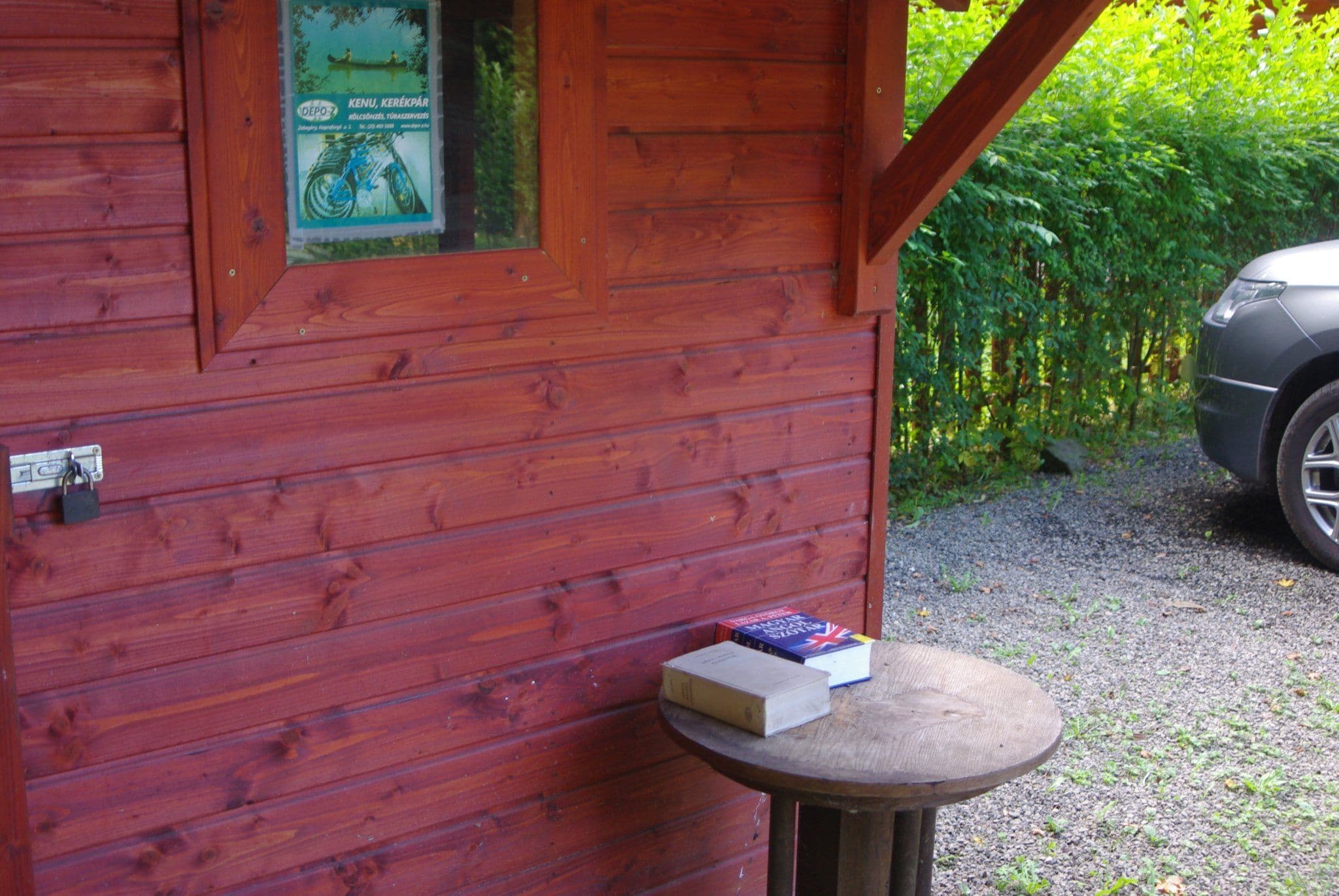 Street view near Kikerics, Zebegény — © utvonalfelmeresek (CC BY-SA · Mapillary)