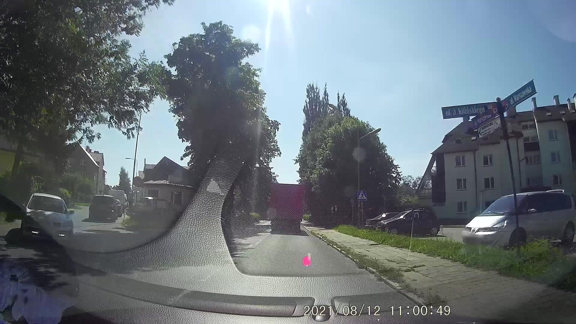 Street view near Polanica Hostel, Polanica-Zdrój — © dasza (CC BY-SA · Mapillary)