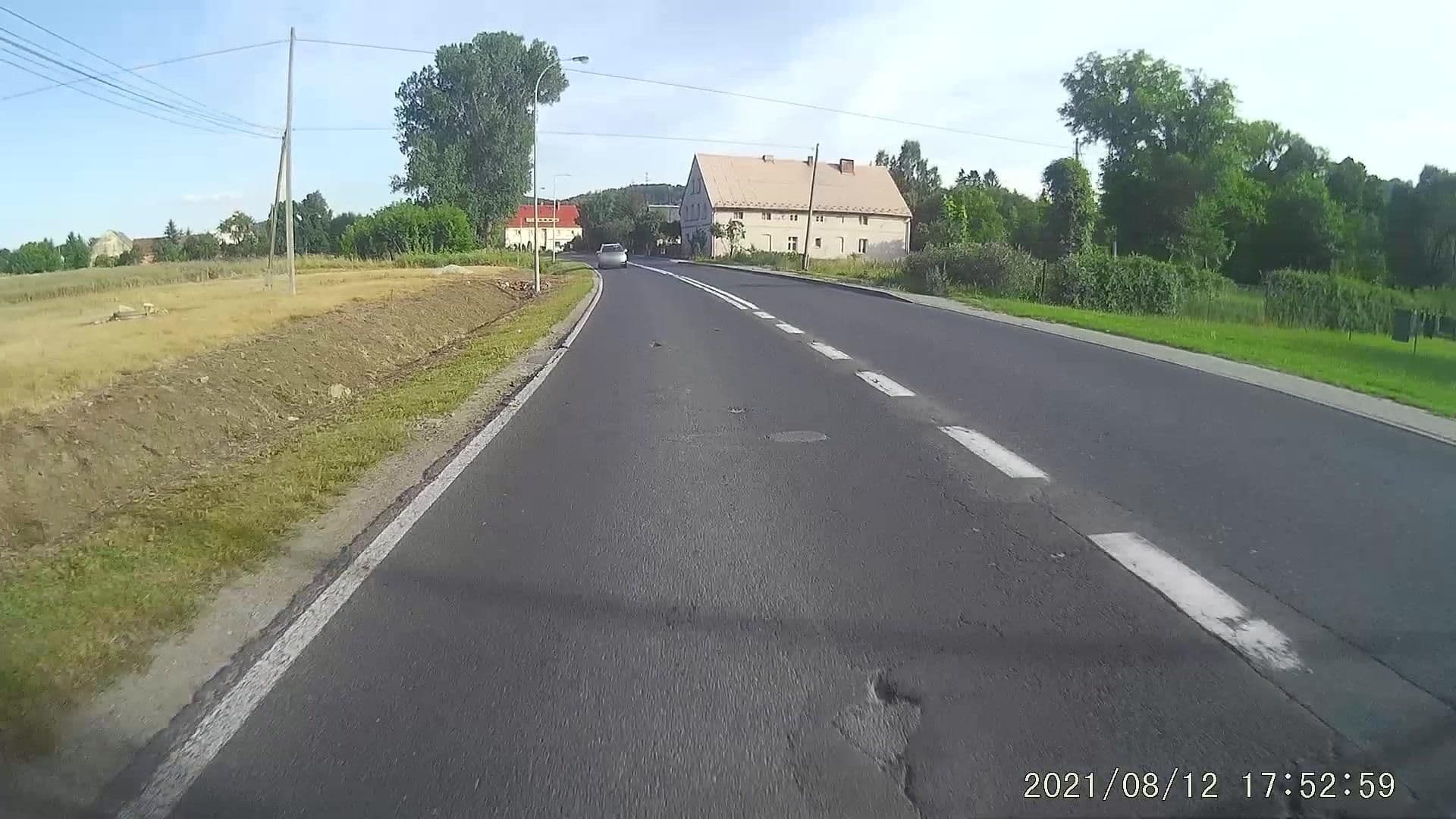 Street view near Domek Gargamela, Kłodzko — © dasza (CC BY-SA · Mapillary)