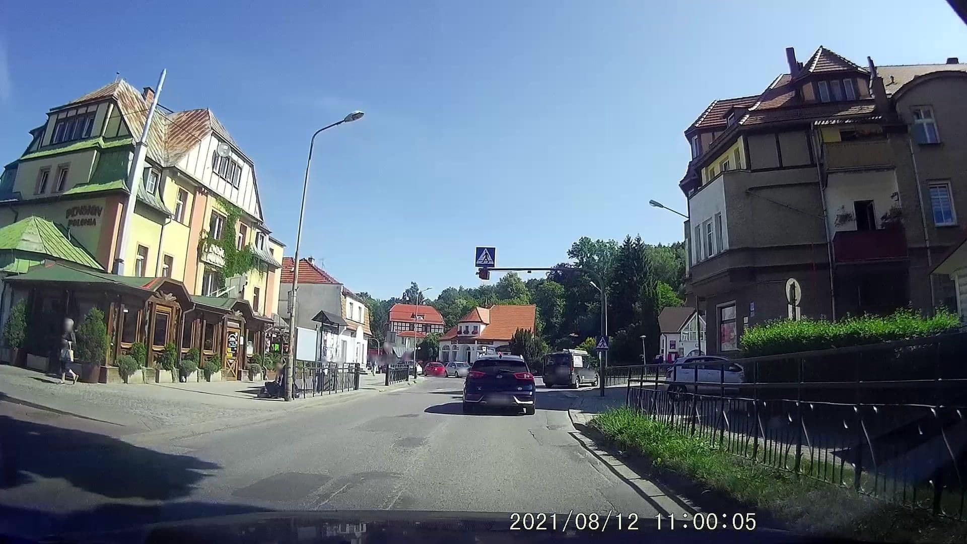 Street view near Polonia. Pensjonat, Polanica-Zdrój — © dasza (CC BY-SA · Mapillary)