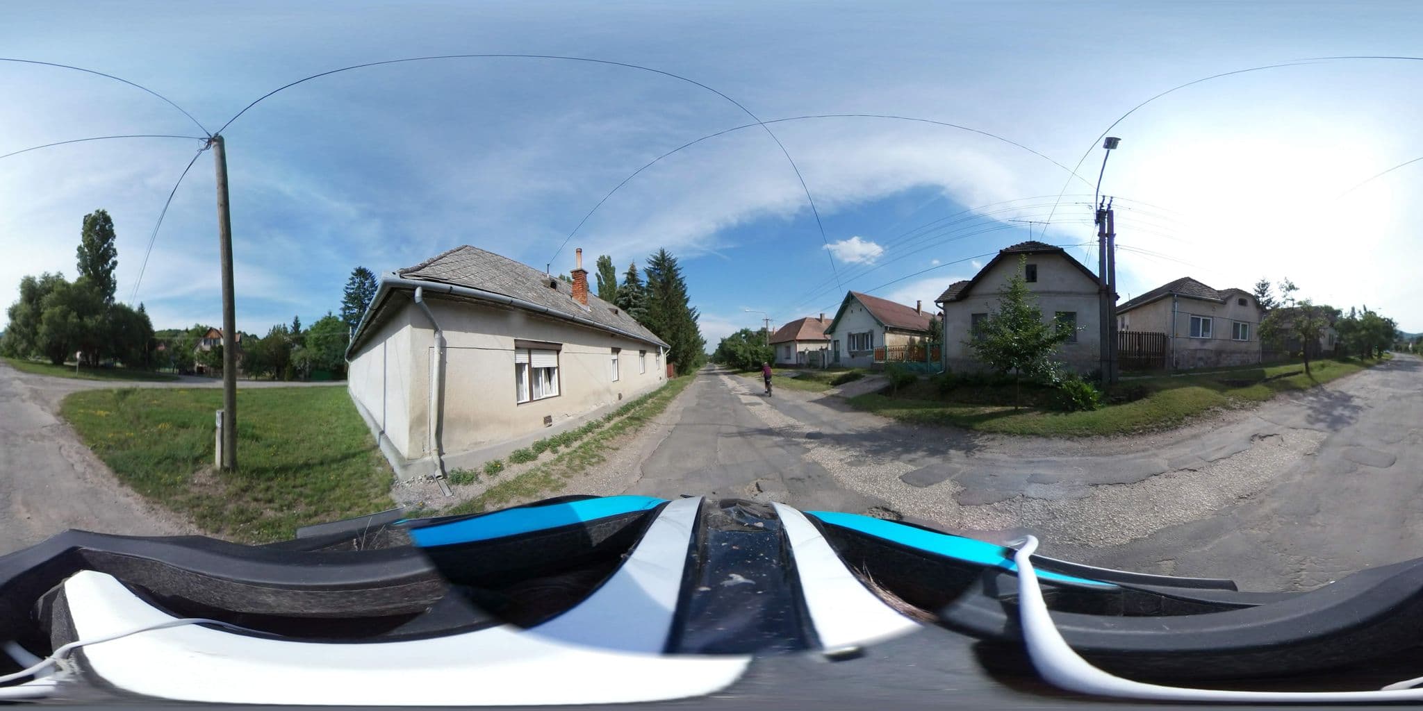 Street view near Diósjenő turistaház, Diósjenő — © tamas (CC BY-SA · Mapillary)