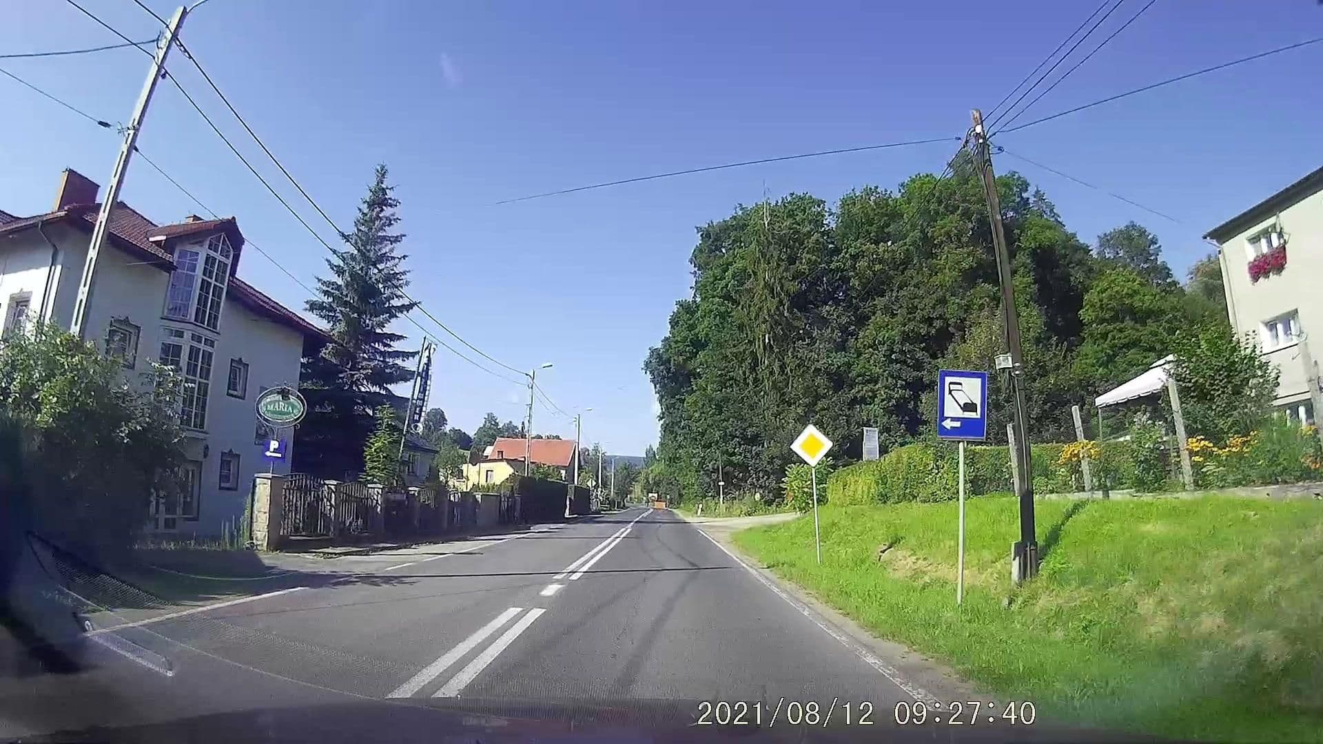 Street view near Gosciniec Maria, Radków — © dasza (CC BY-SA · Mapillary)
