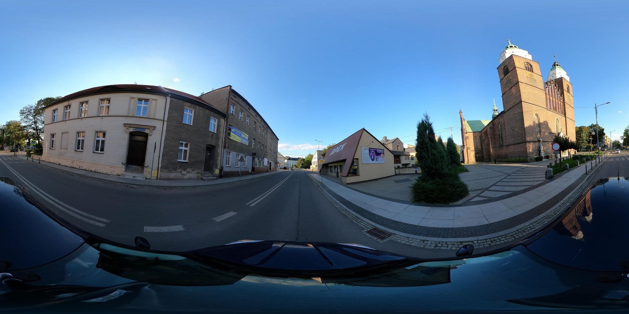 Street view near Sanktuarium Snu-Hostel & Apartments, Głubczyce — © altaaro (CC BY-SA · Mapillary)