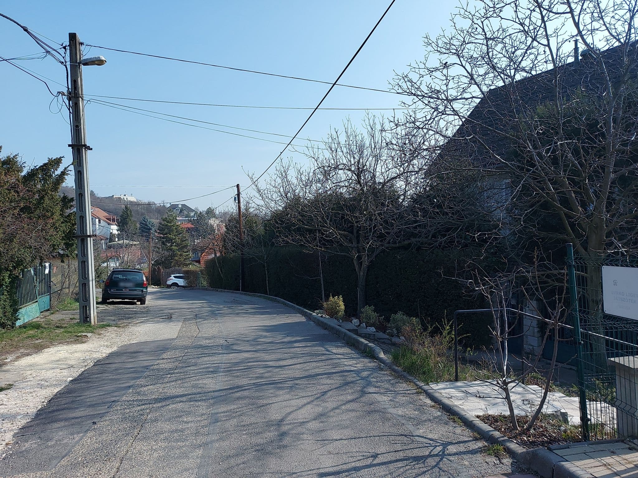Street view near Ida Panzió, Naphegy — © vasony (CC BY-SA · Mapillary)